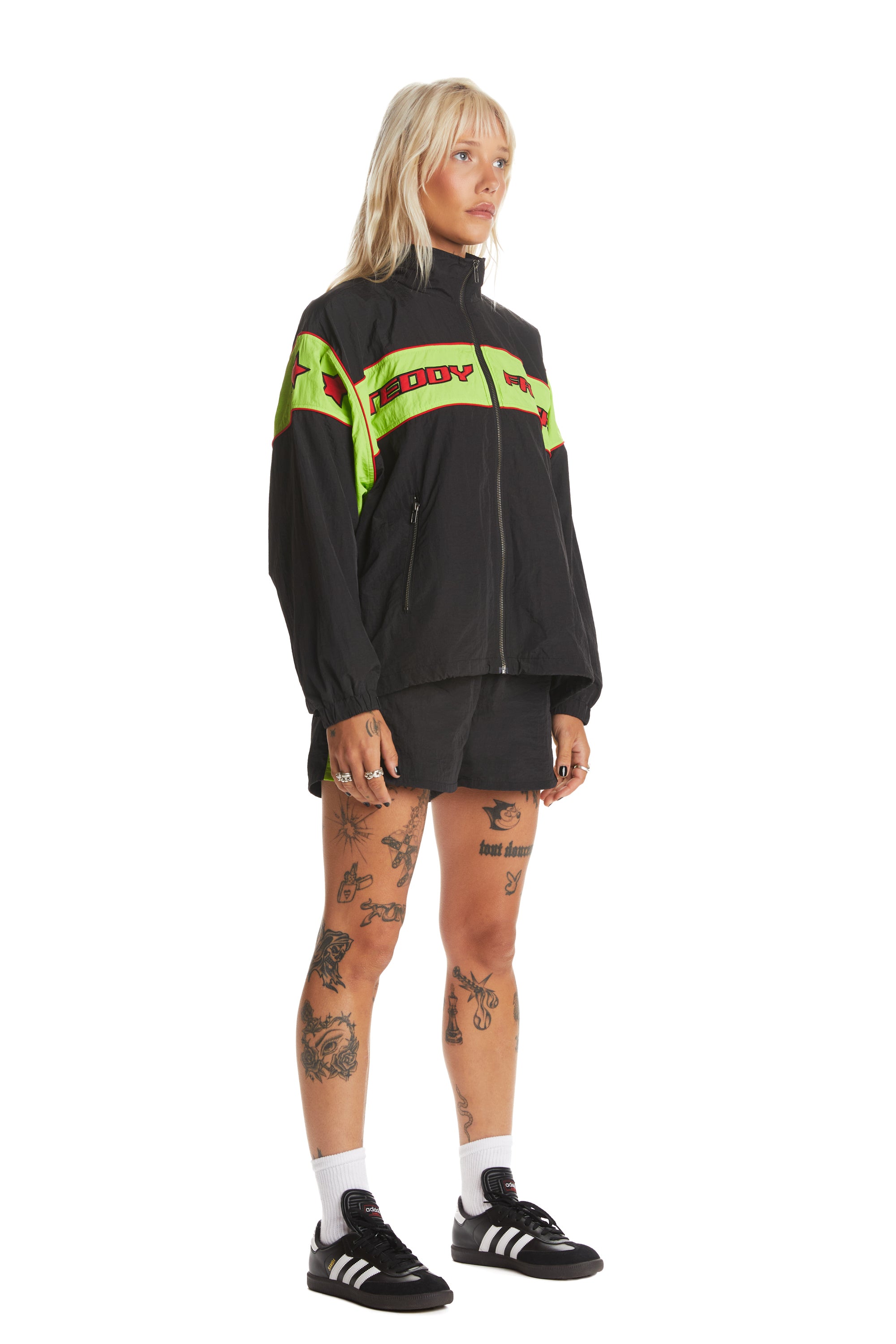 {product_title} - {shop_name}