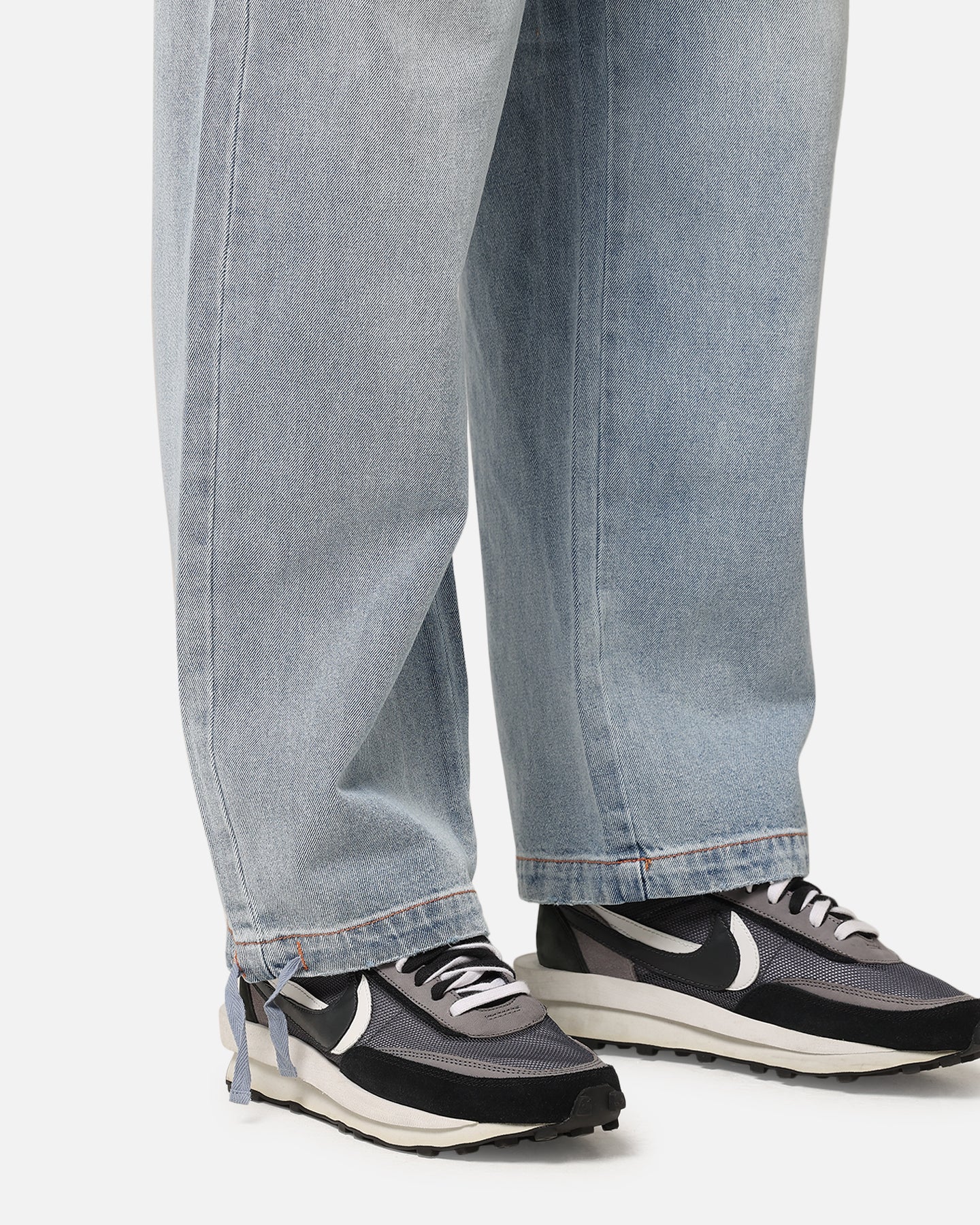 {product_title} - {shop_name}