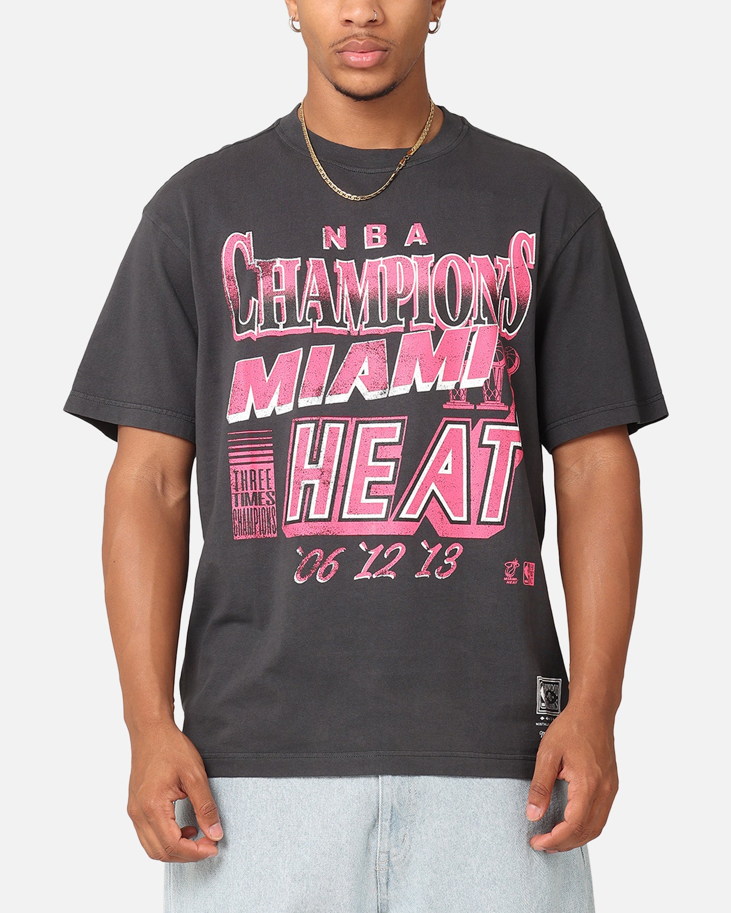 {product_title} - {shop_name}