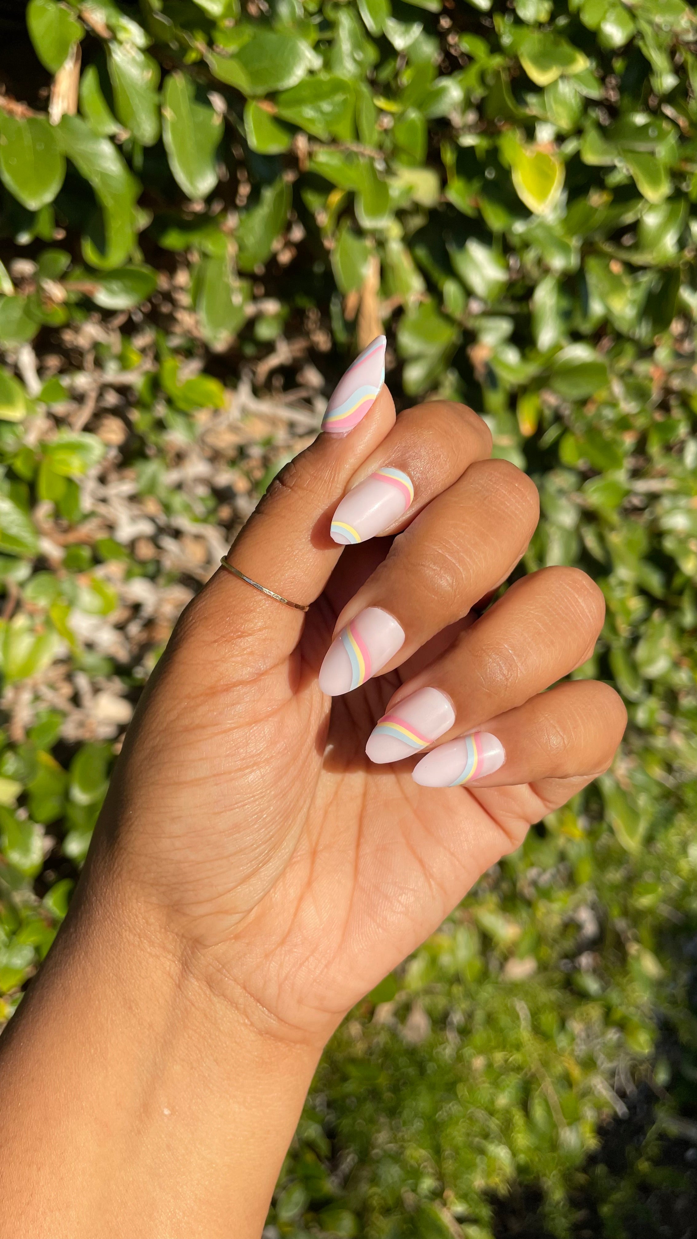 Rainbow Swirl - Press-On | Medium | Almond、mySite、solidvoid