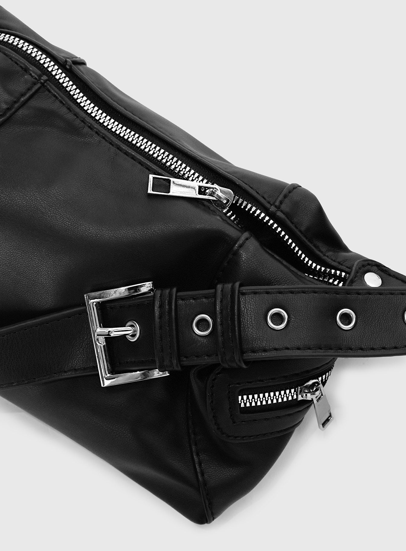 Weyes Crossbody Bag Black、mySite、solidvoid