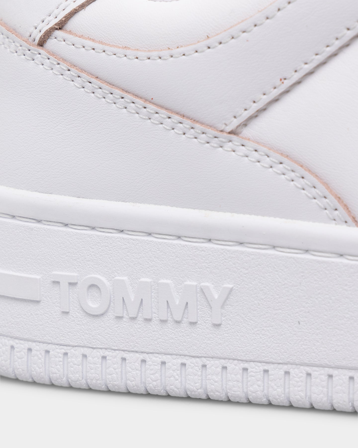 Tommy Jeans Etch Basket Whte、mySite、zt4zffjzw