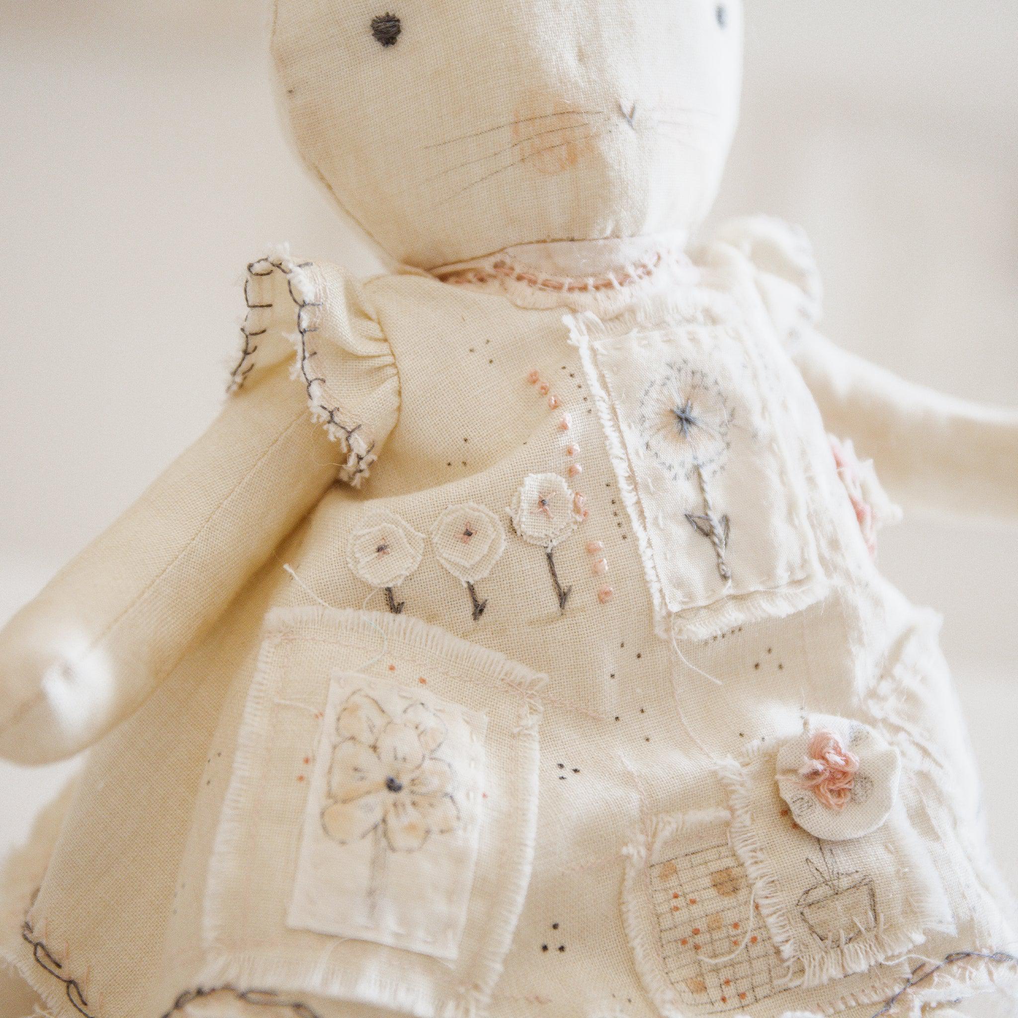 RETIRED - Hutch Studio Original - Pip Poppyseed - Hand-Crafted Cotton Bunny、mySite、g9winljtr