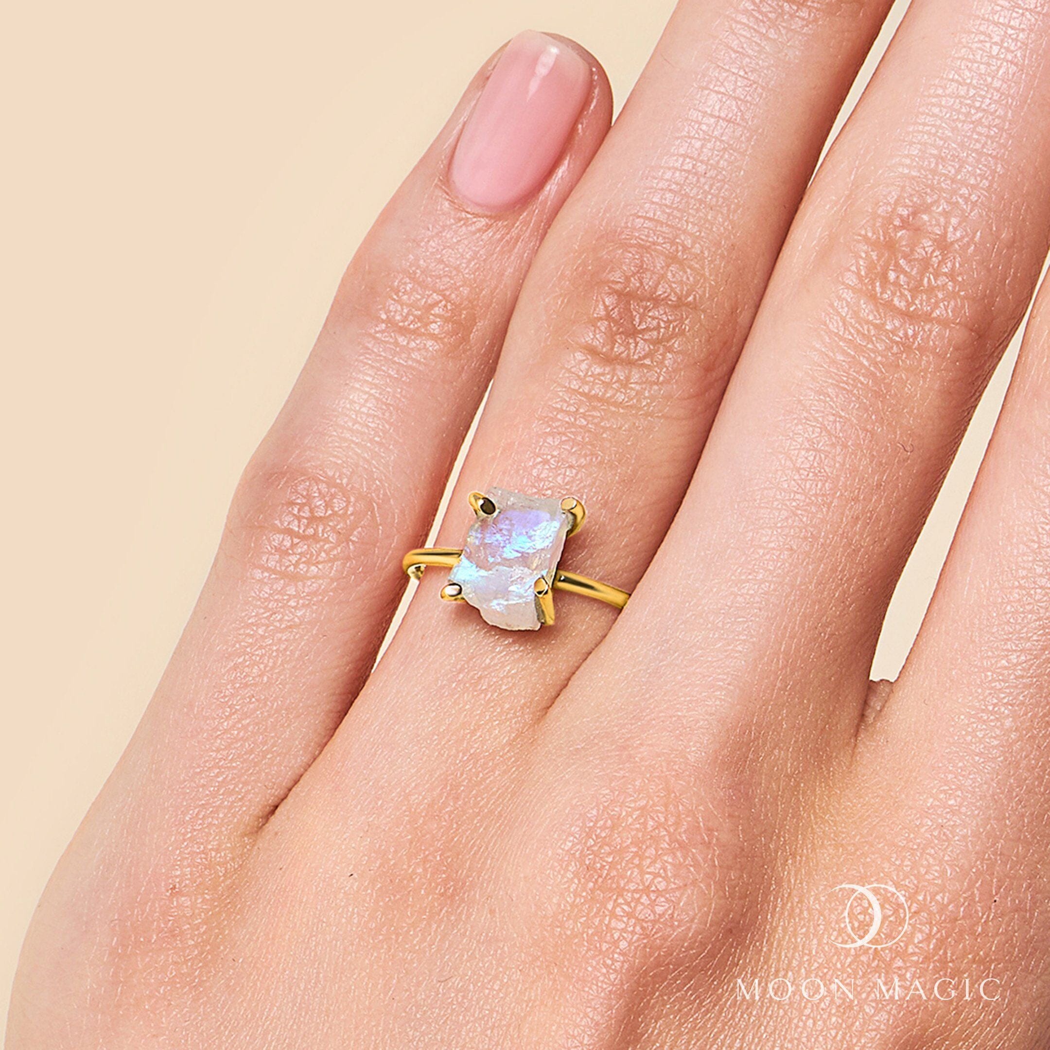 Raw Crystal Ring - Petite Moonstone、mySite、hinf8tx79
