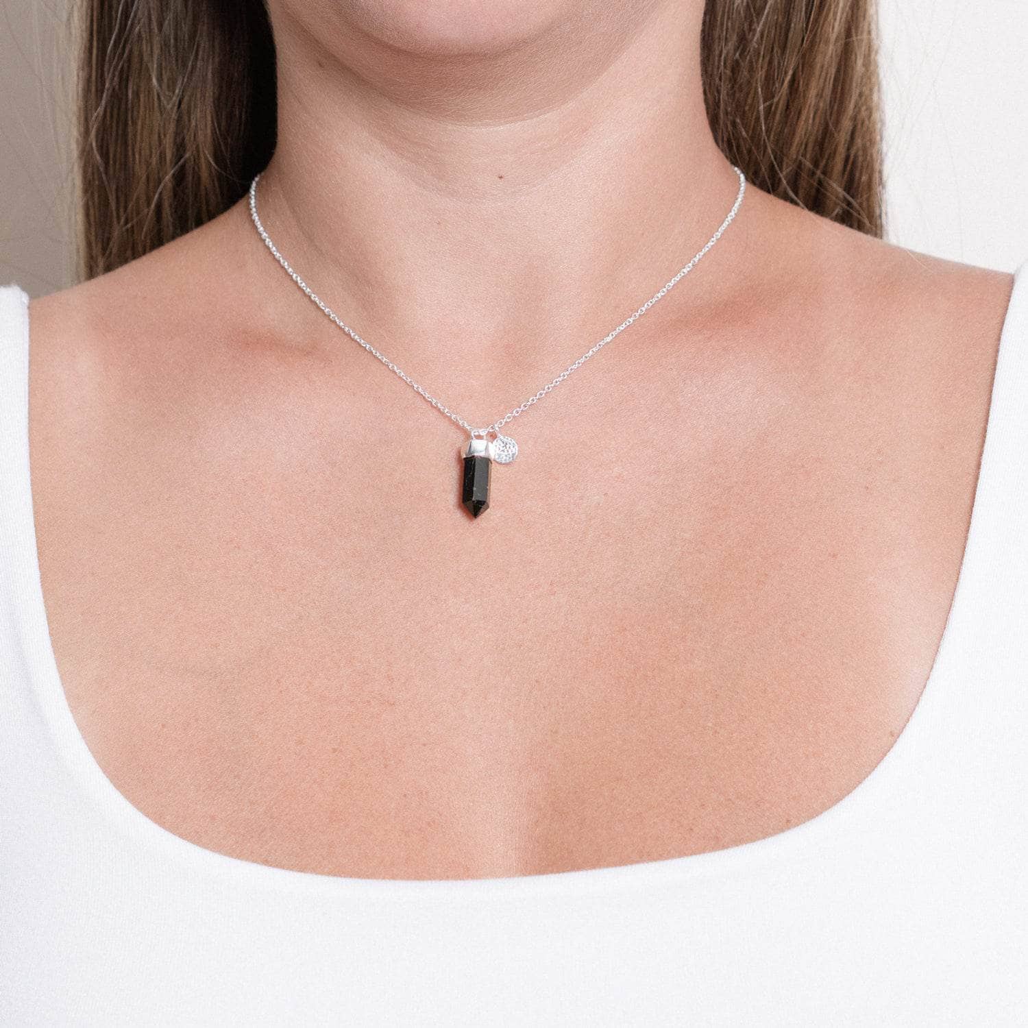 Delicate Black Tourmaline Crystal Point Necklace、mySite、hinf8tx79