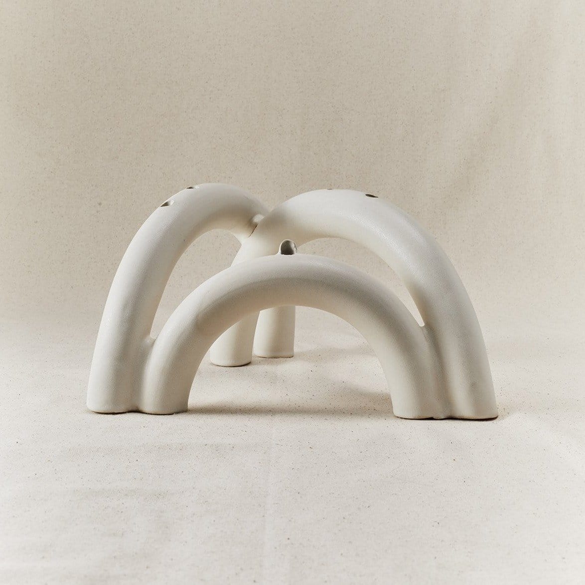 Shana Menorah by Style Union Home - Blanc or Noir Blanc、mySite、topwebapps