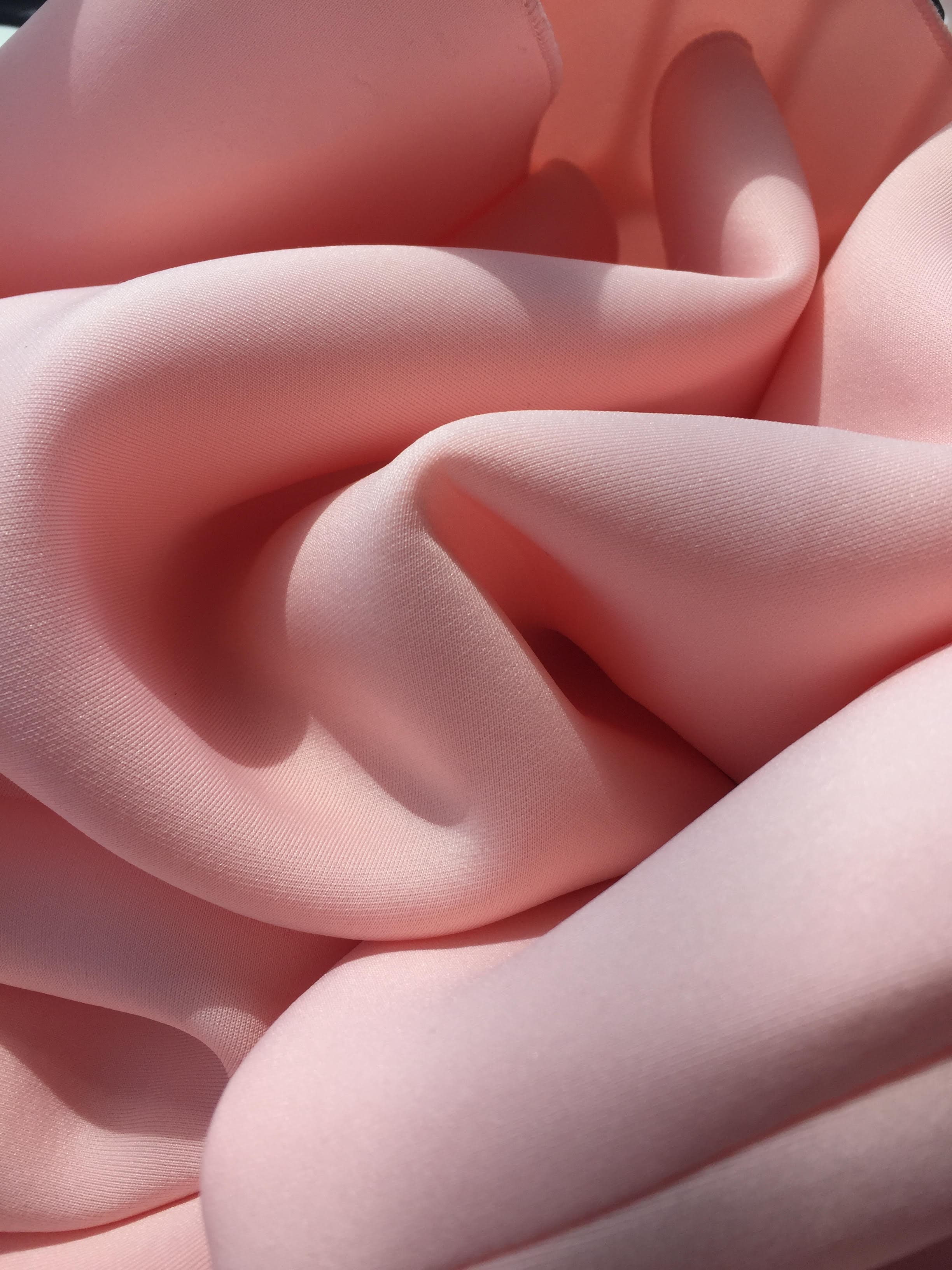  Avenue Scuba Dress | Blush、mySite、merchandisen