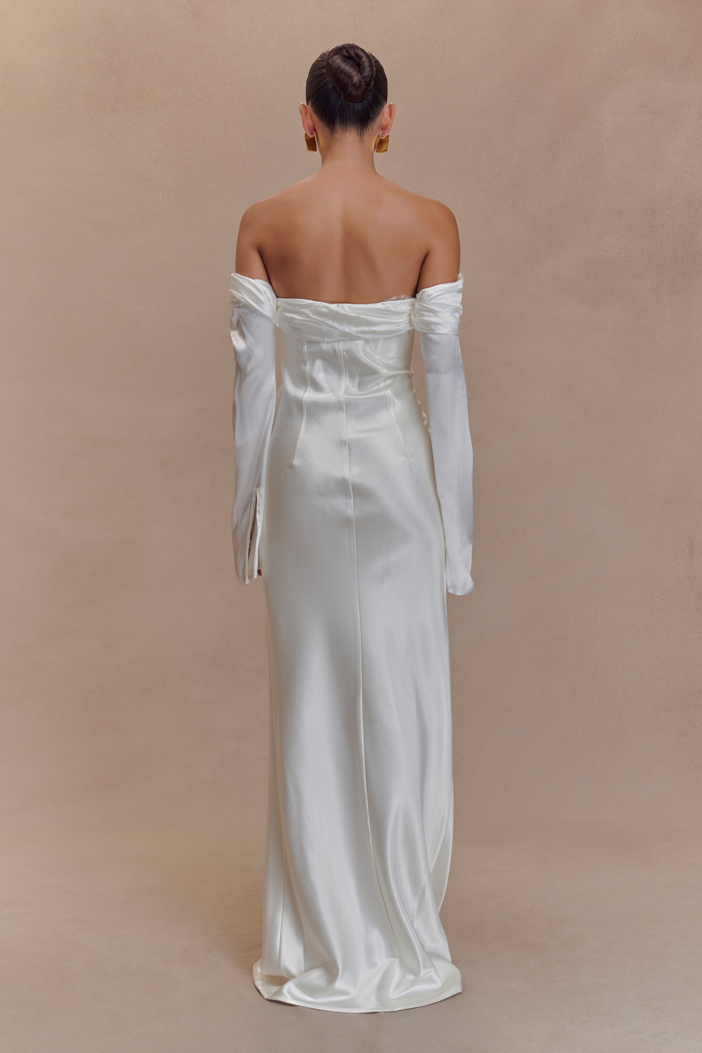 Giselle Off Shoulder Cowl Neck Maxi Dress - White、mySite、solidvoid