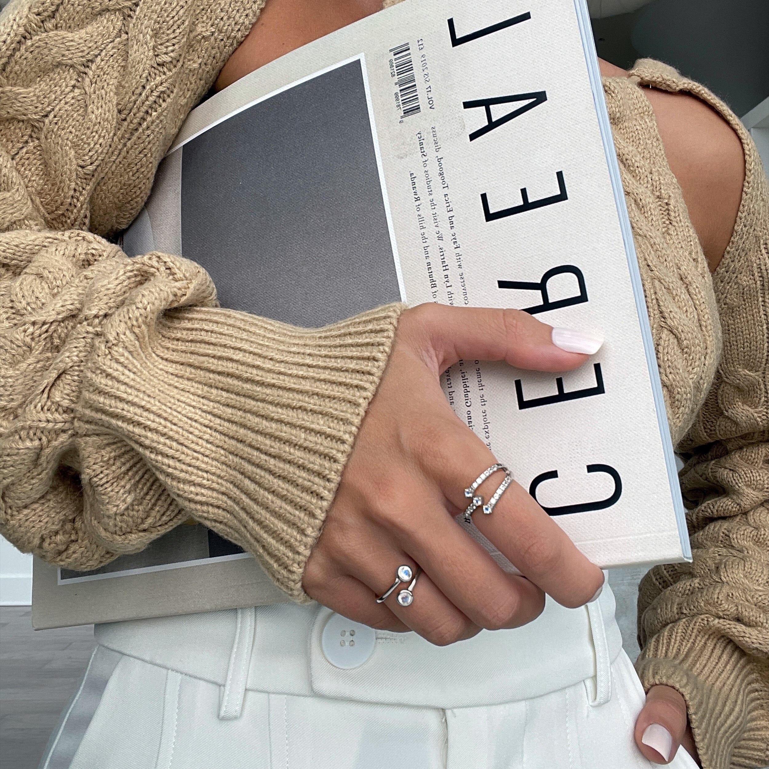 Adjustable Moonstone Ring - Evolve、mySite、hinf8tx79