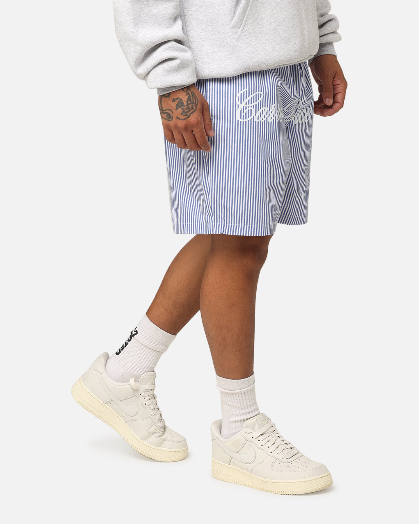 {product_title} - {shop_name}