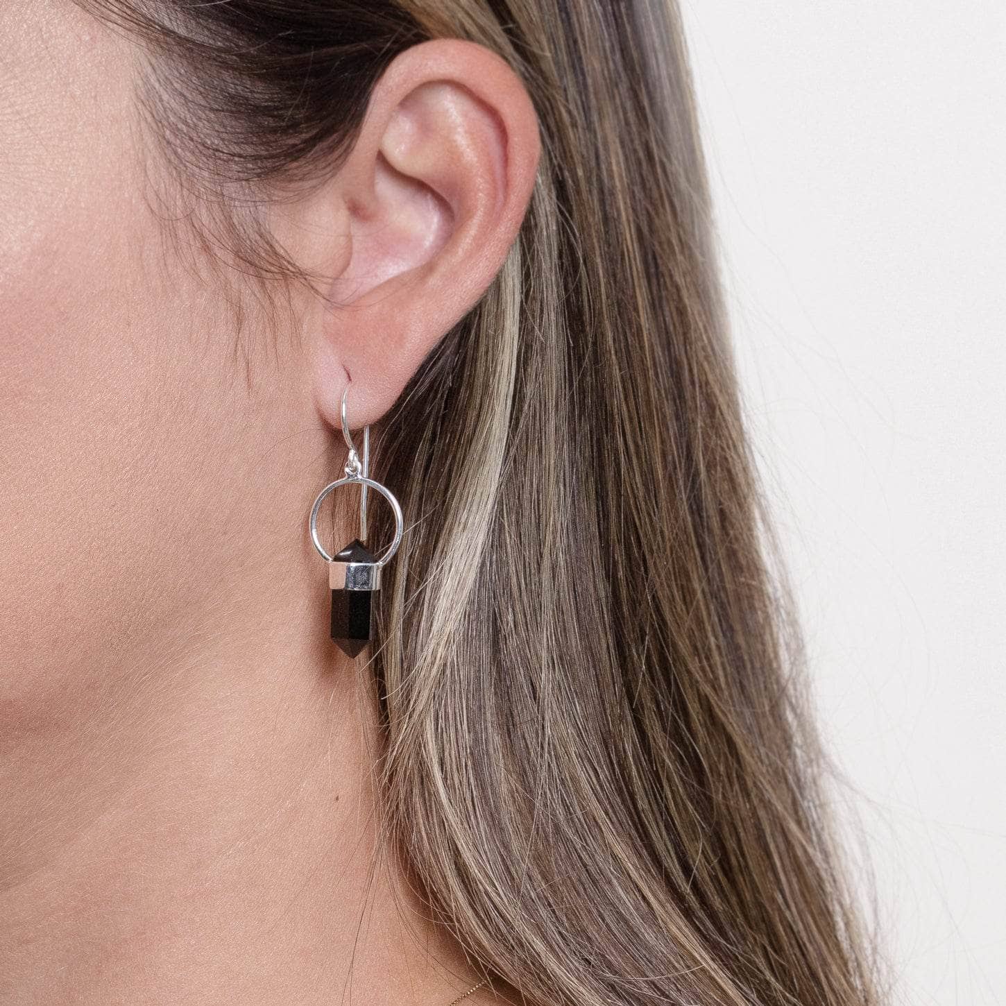 Black Tourmaline Crystal Point Earrings、mySite、hinf8tx79