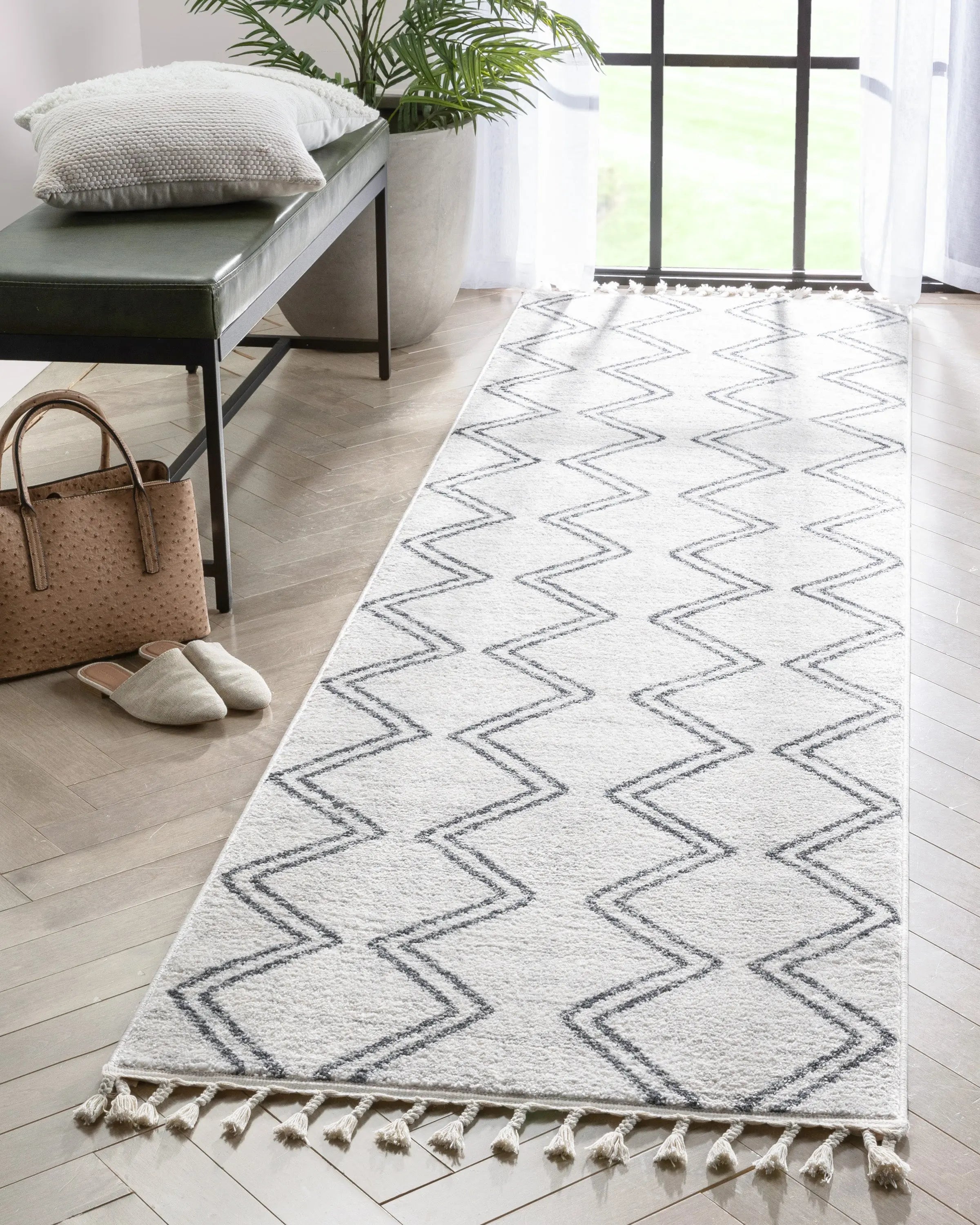 Reeve Modern Chevron Zig-Zag Grey Ivory Kids Rug、mySite、gigharbornorthrealestate