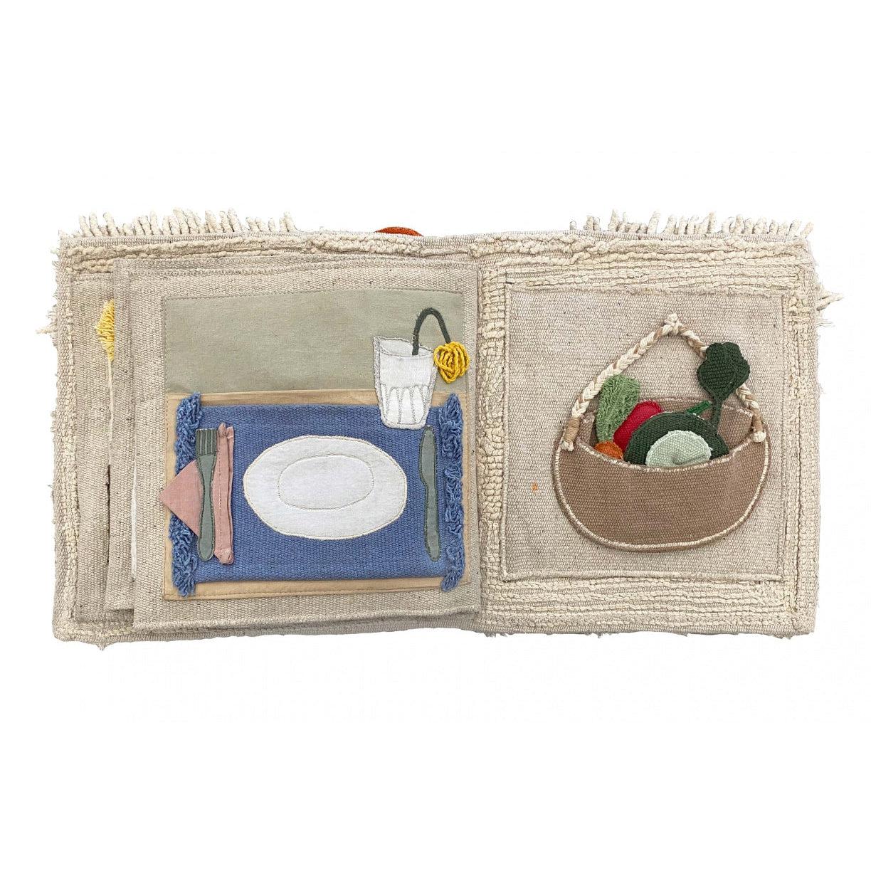 Oli & Carol Cool Kids Eat Healthy Textile Book、mySite、gigharbornorthrealestate