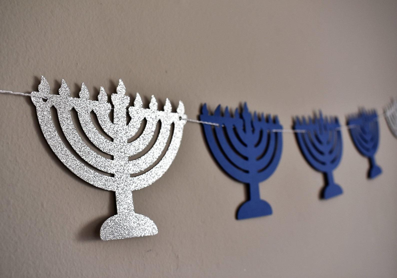 Menorah Garland - Blue and Silver Glitter、mySite、topwebapps