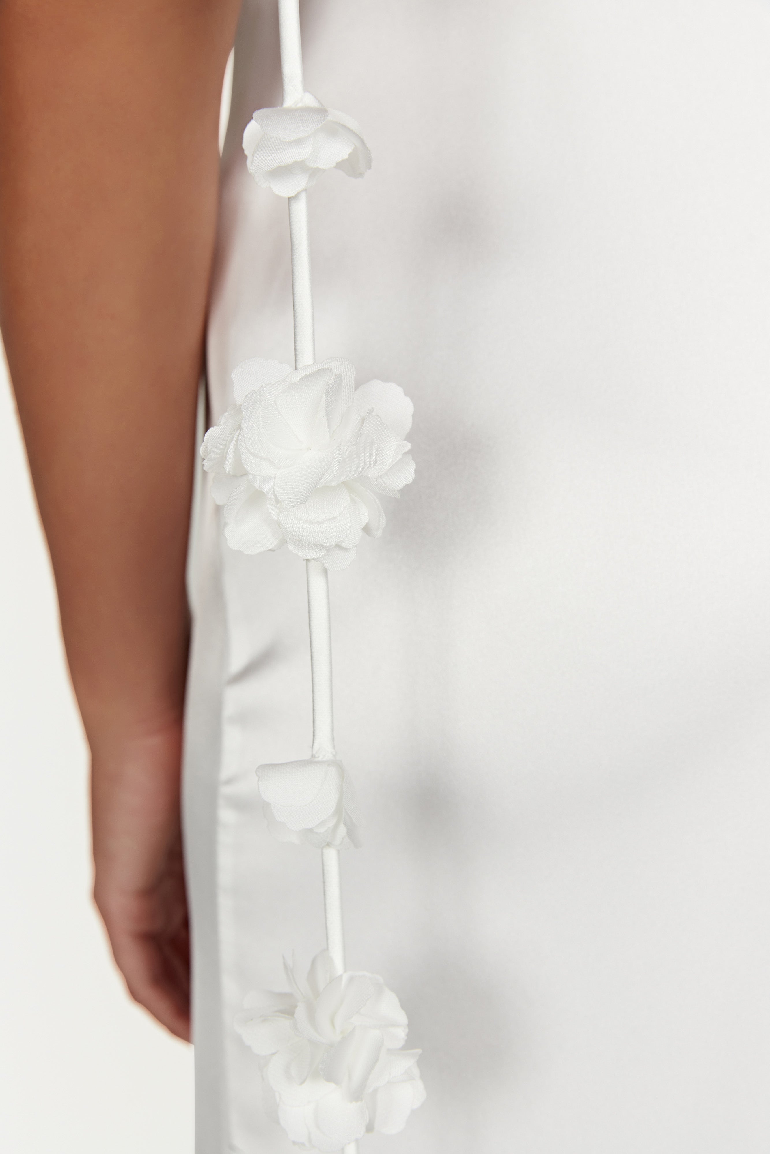 Elenora Rose Gown - White、mySite、solidvoid