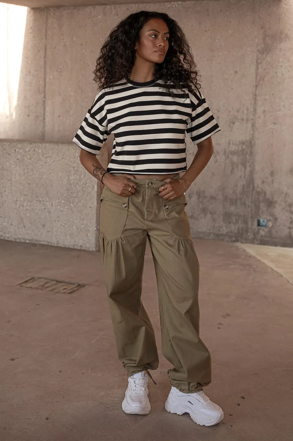 {product_title} - {shop_name}