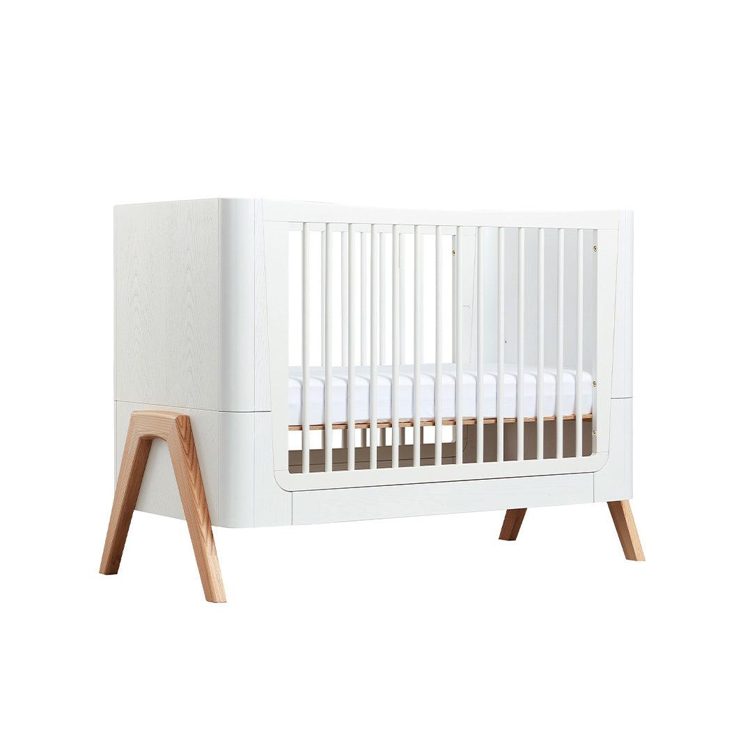  Gaia Baby Hera Cot Bed + Dresser Two Piece Bundle - Scandi-White + Natural、mySite、merchandisen