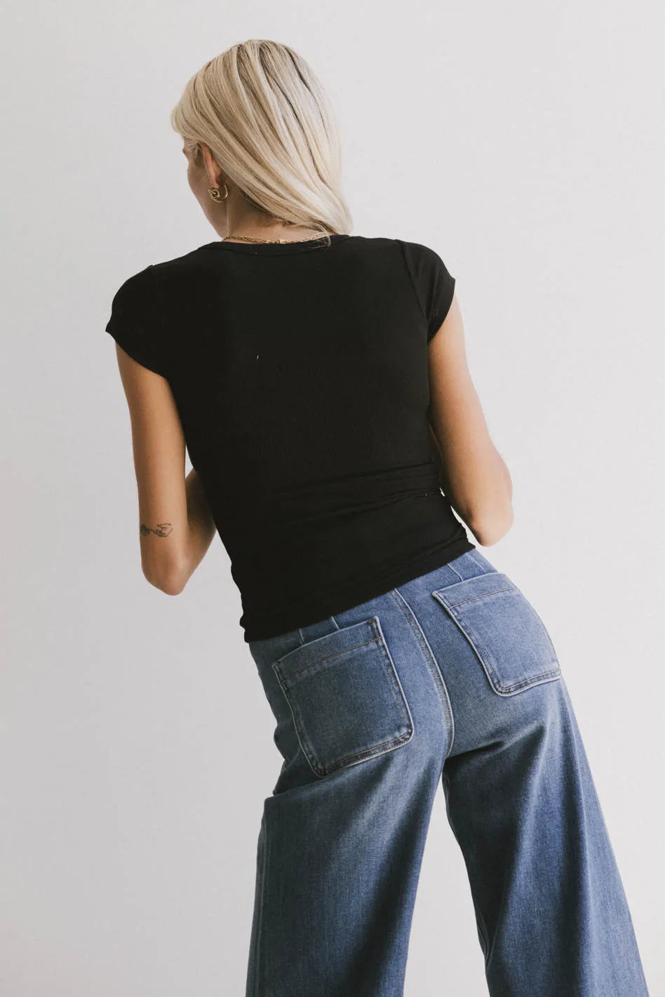 {product_title} - {shop_name}