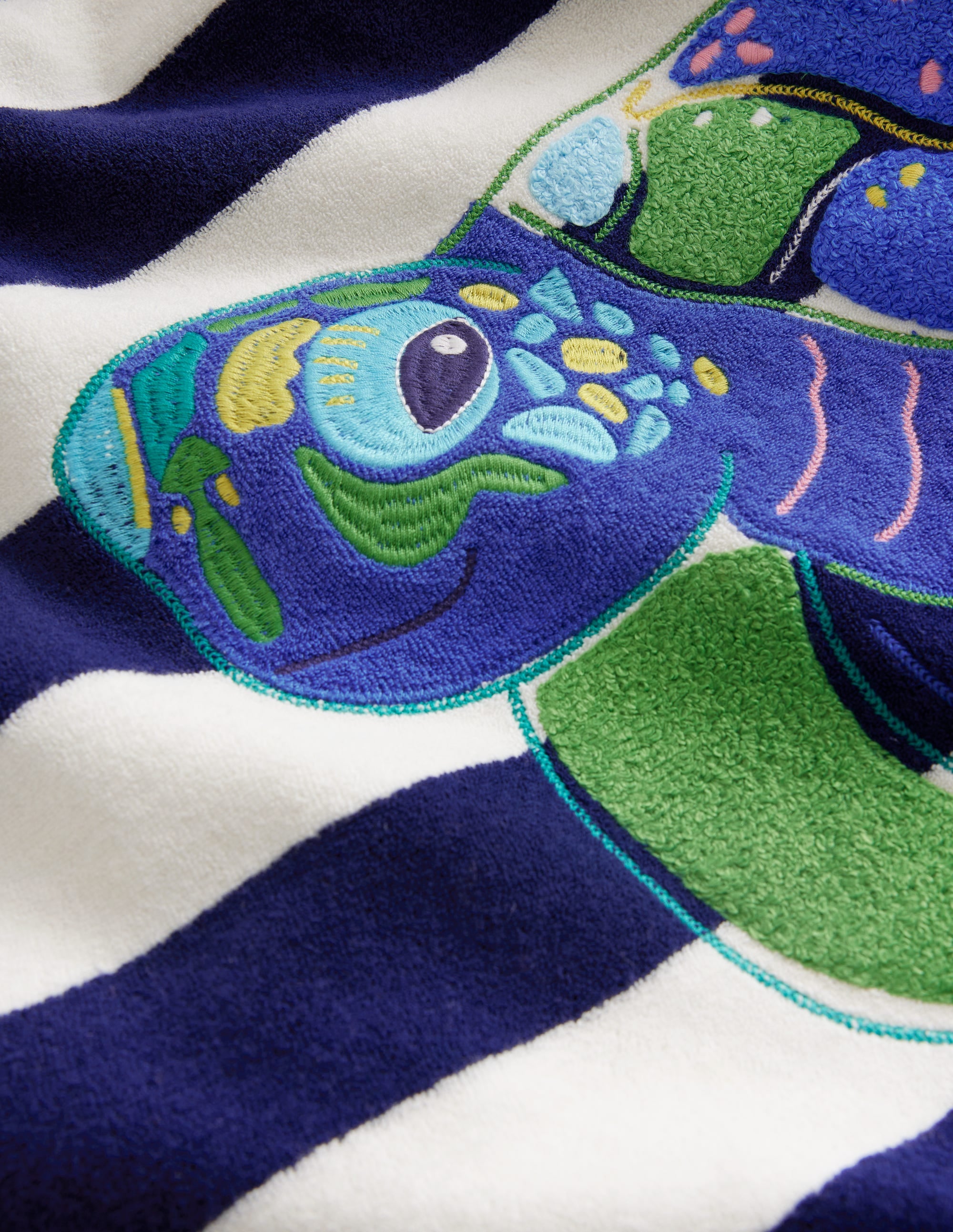  Appliqué Towelling Throw-on-College Navy/Ivory Turtle、mySite、ashleygrahame