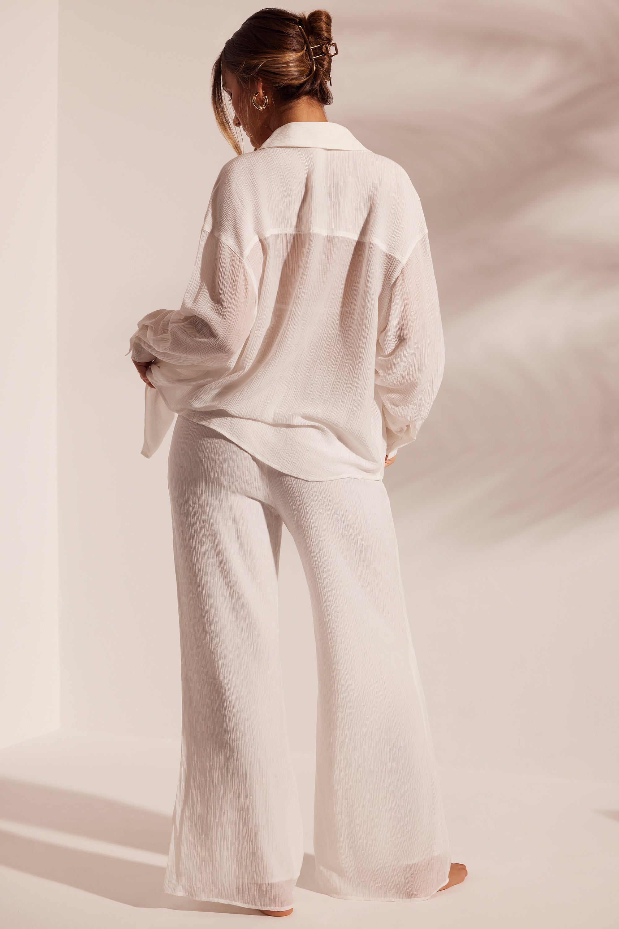Crinkle Textured Oversized Beach Shirt in White、mySite、solidvoid
