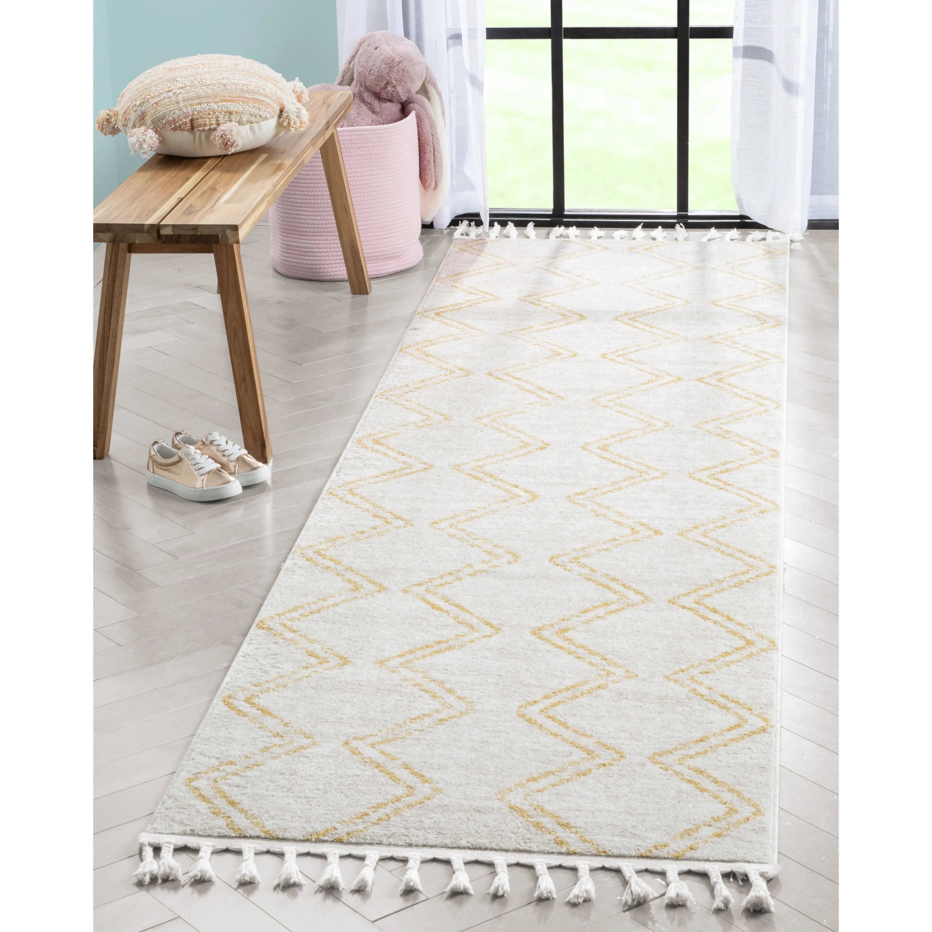 Reeve Modern Chevron Zig-Zag Yellow Ivory Kids Rug、mySite、gigharbornorthrealestate