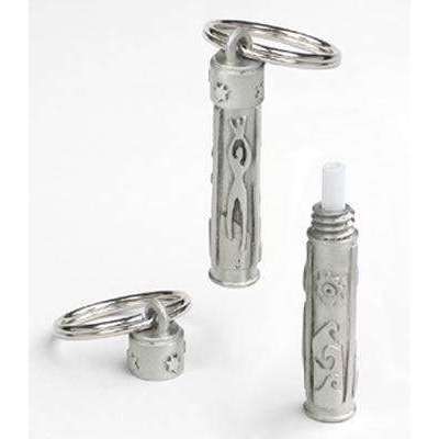 Emily Rosenfeld Pewter Traveler’s Prayer Holder Keychain、mySite、topwebapps