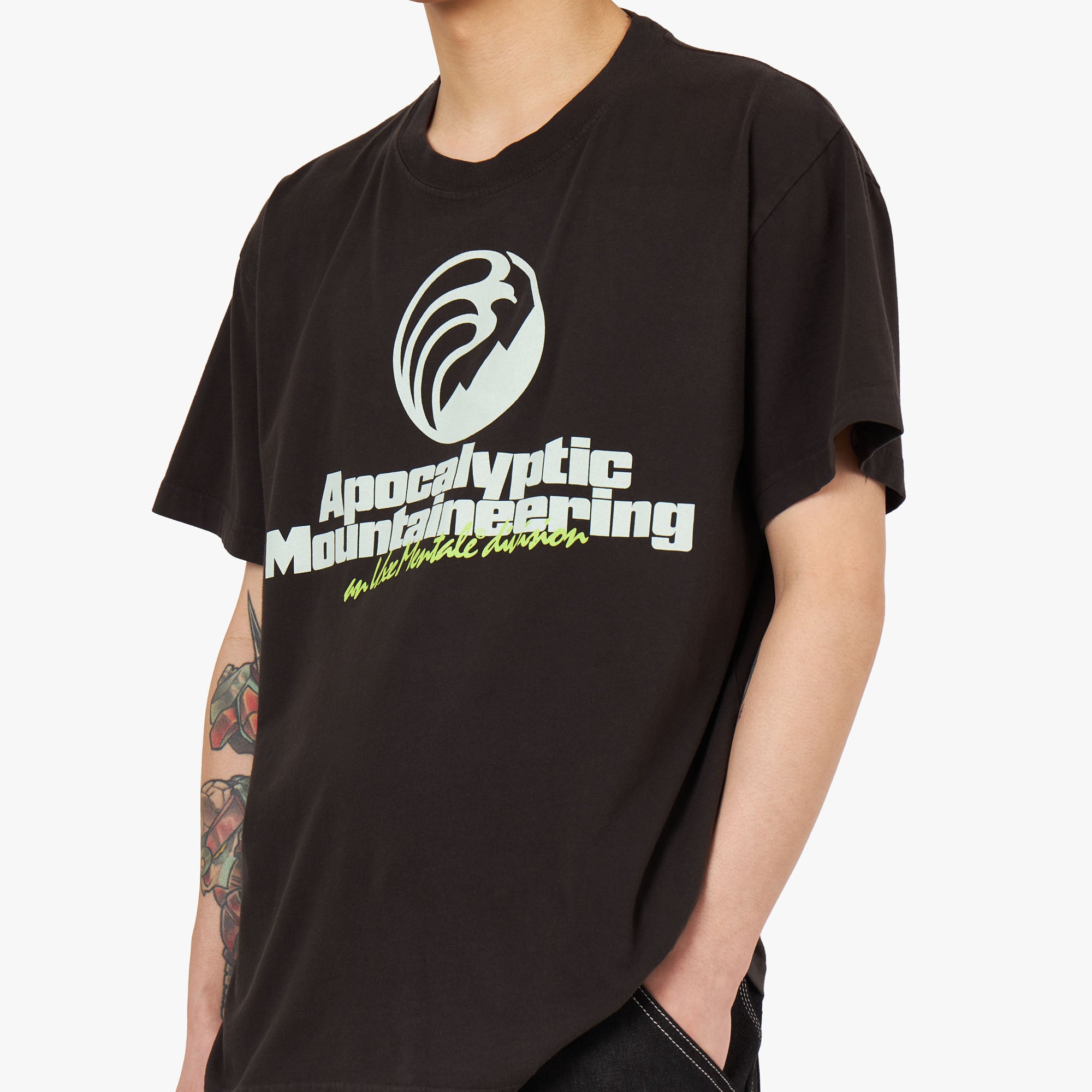  UXE Mentale Apocalyptic Mountaineering T-shirt / Black、mySite、merchandisen