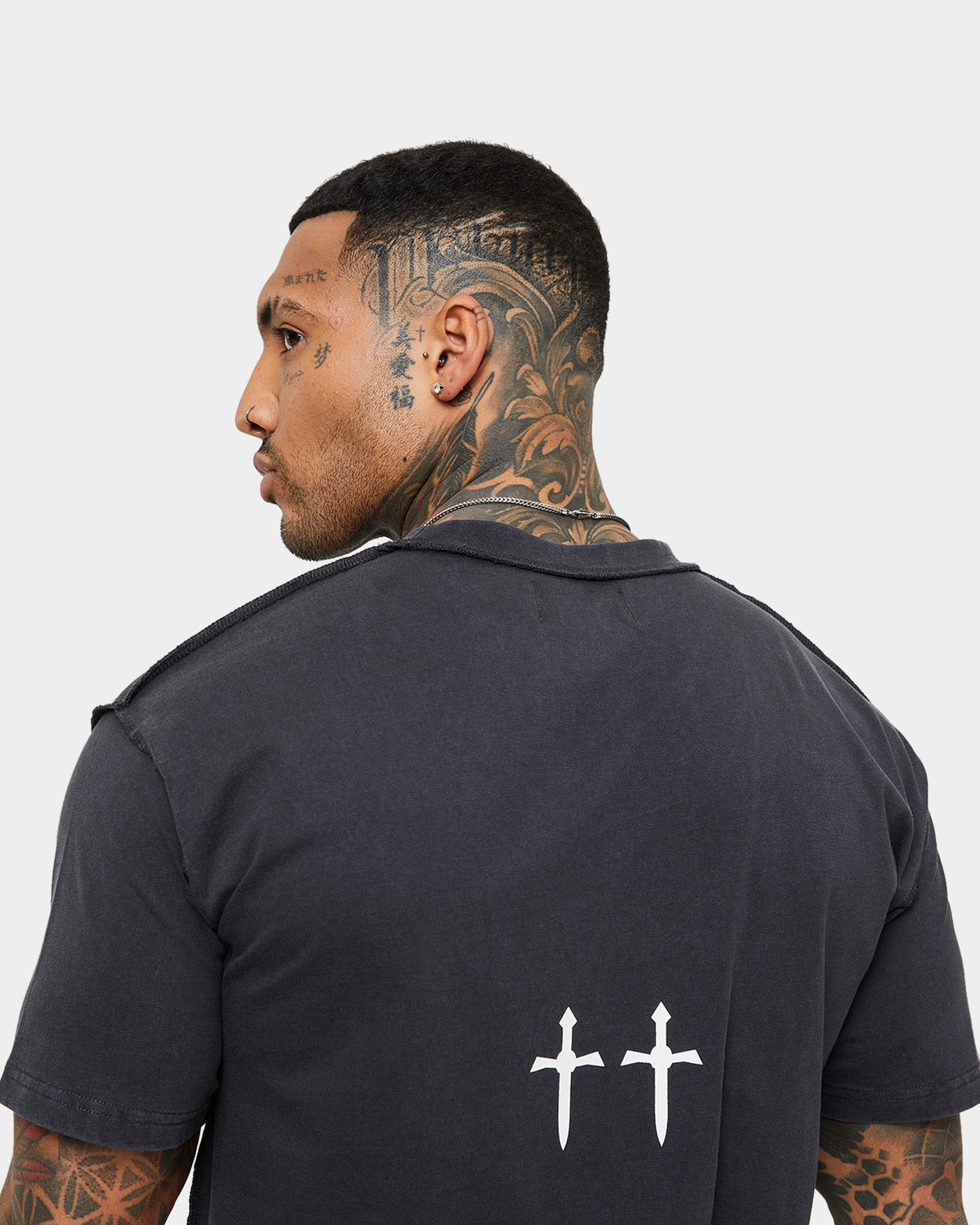 Saint Morta Dagger Reverse Lafayette T-Shirt Dark Vintage Black、mySite、zt4zffjzw