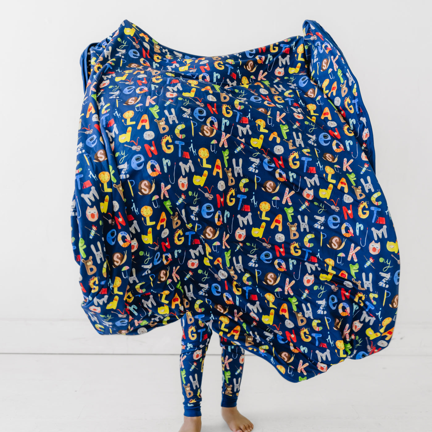 Navy Alphabet Friends Large Cloud Blanket®、mySite、g9winljtr