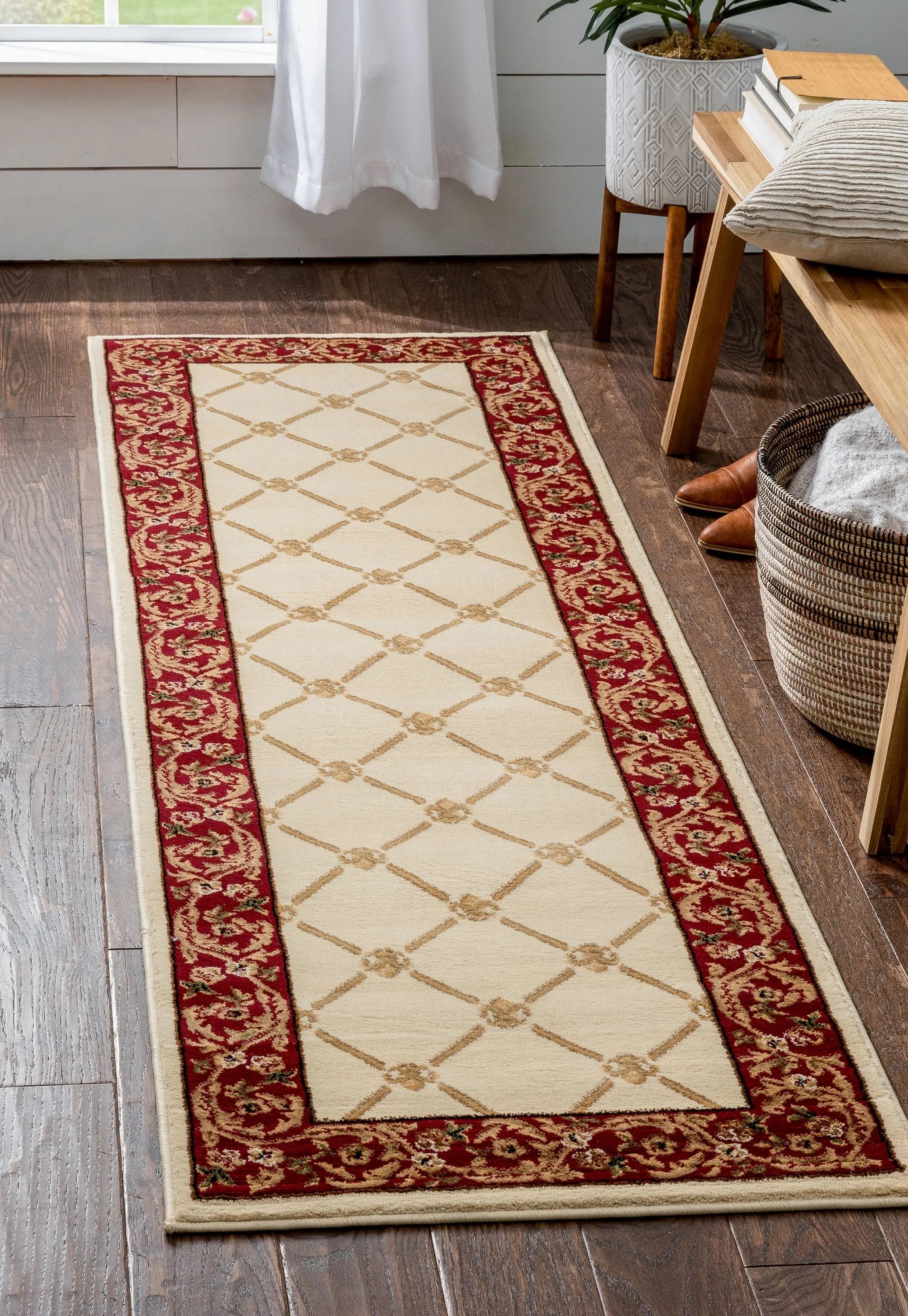 Fleur De Lis Ivory Formal Rug、mySite、gigharbornorthrealestate