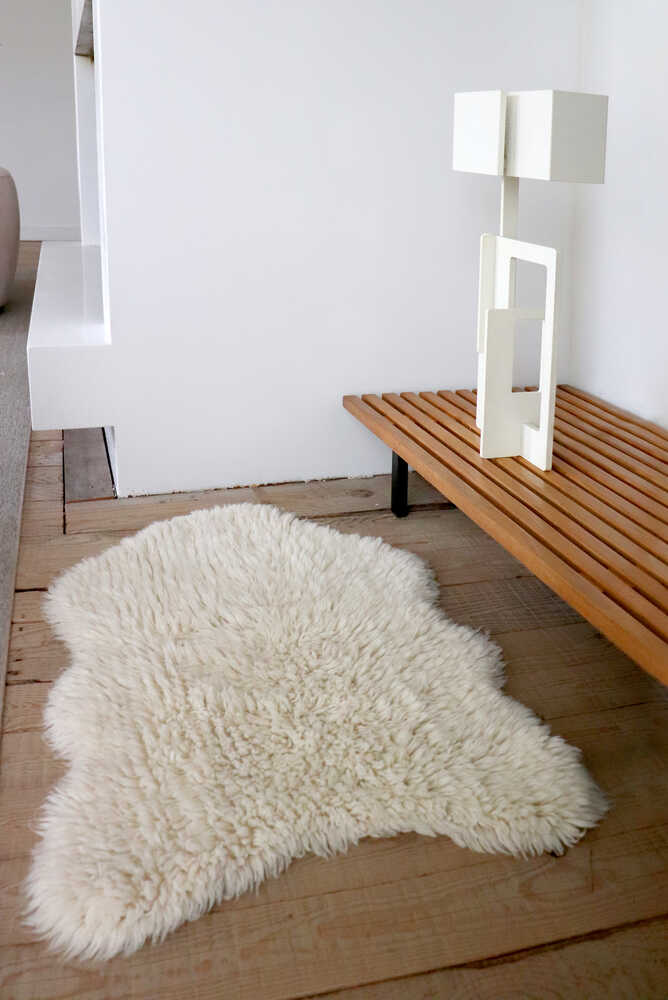 WOOL RUG WOOLLY SHEEP WHITE、mySite、gigharbornorthrealestate