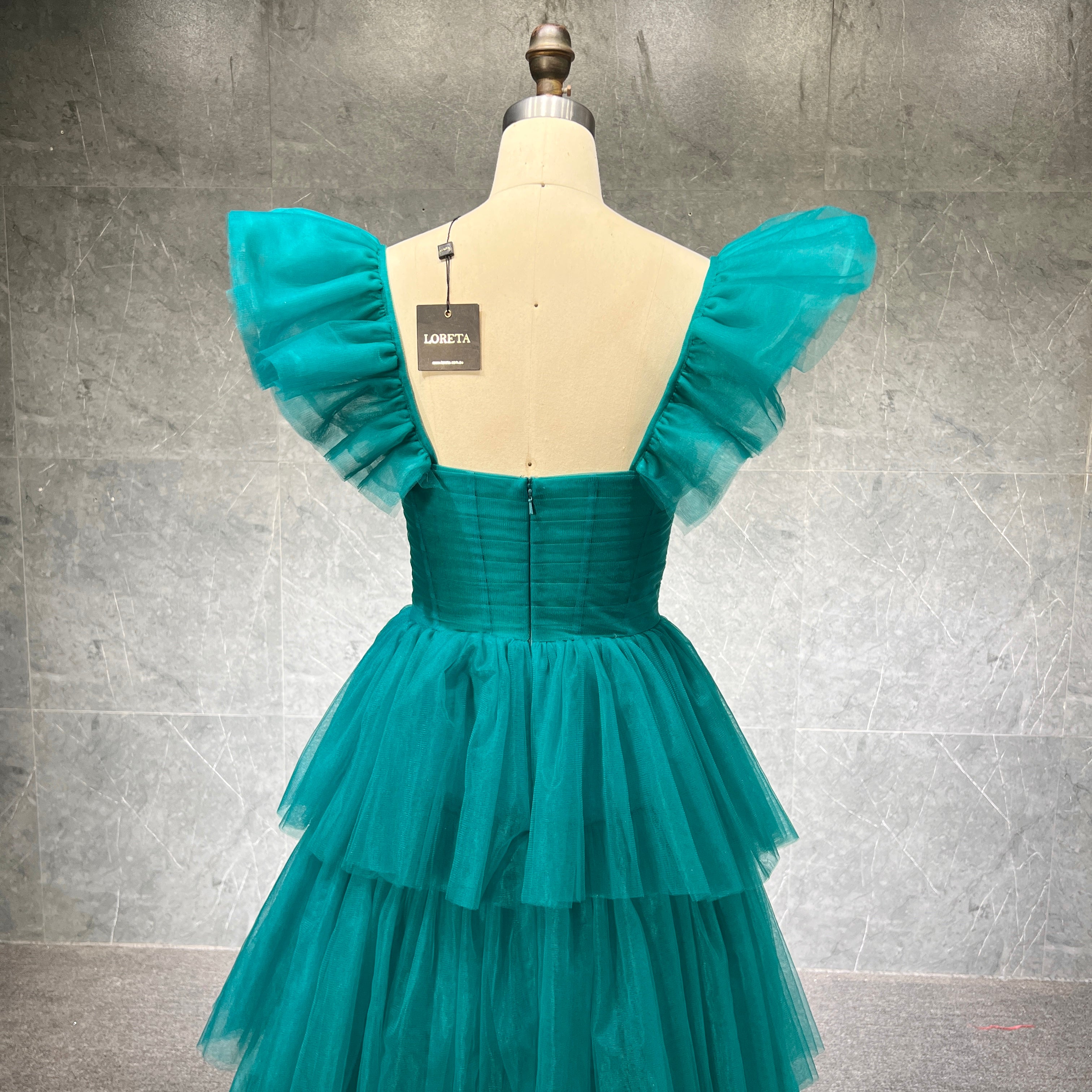 {product_title} - {shop_name}