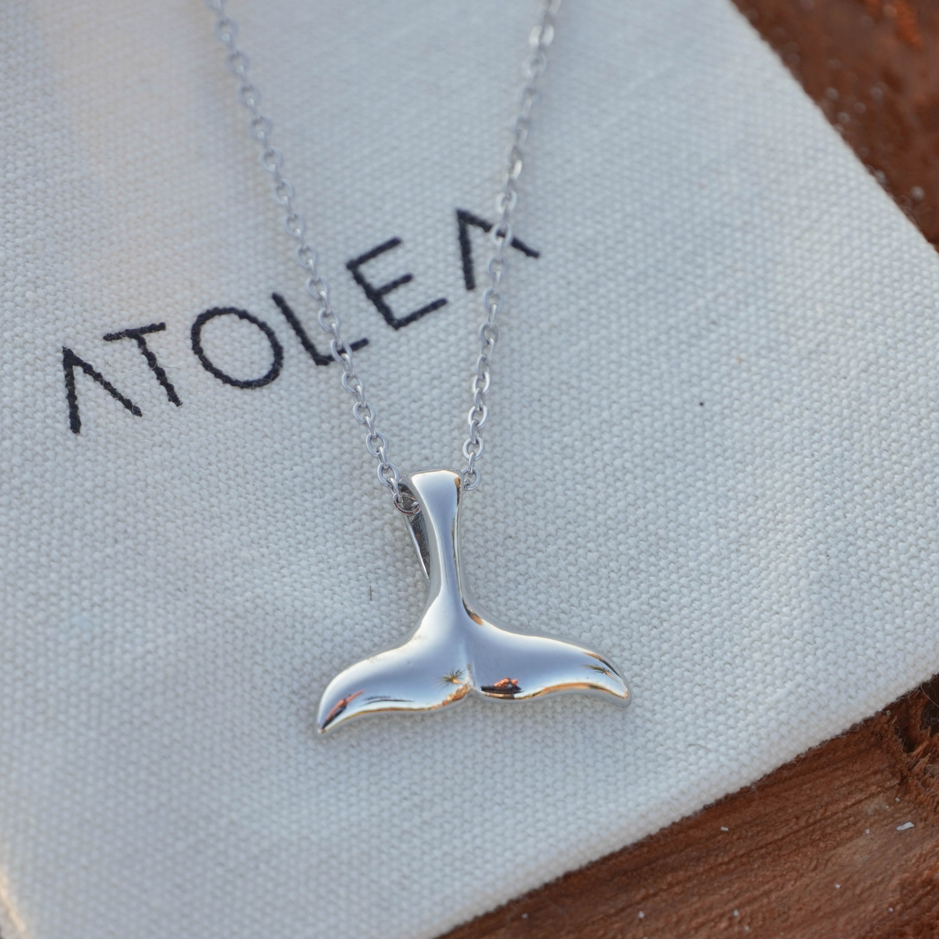 Whale Tail Necklace、mySite、hinf8tx79
