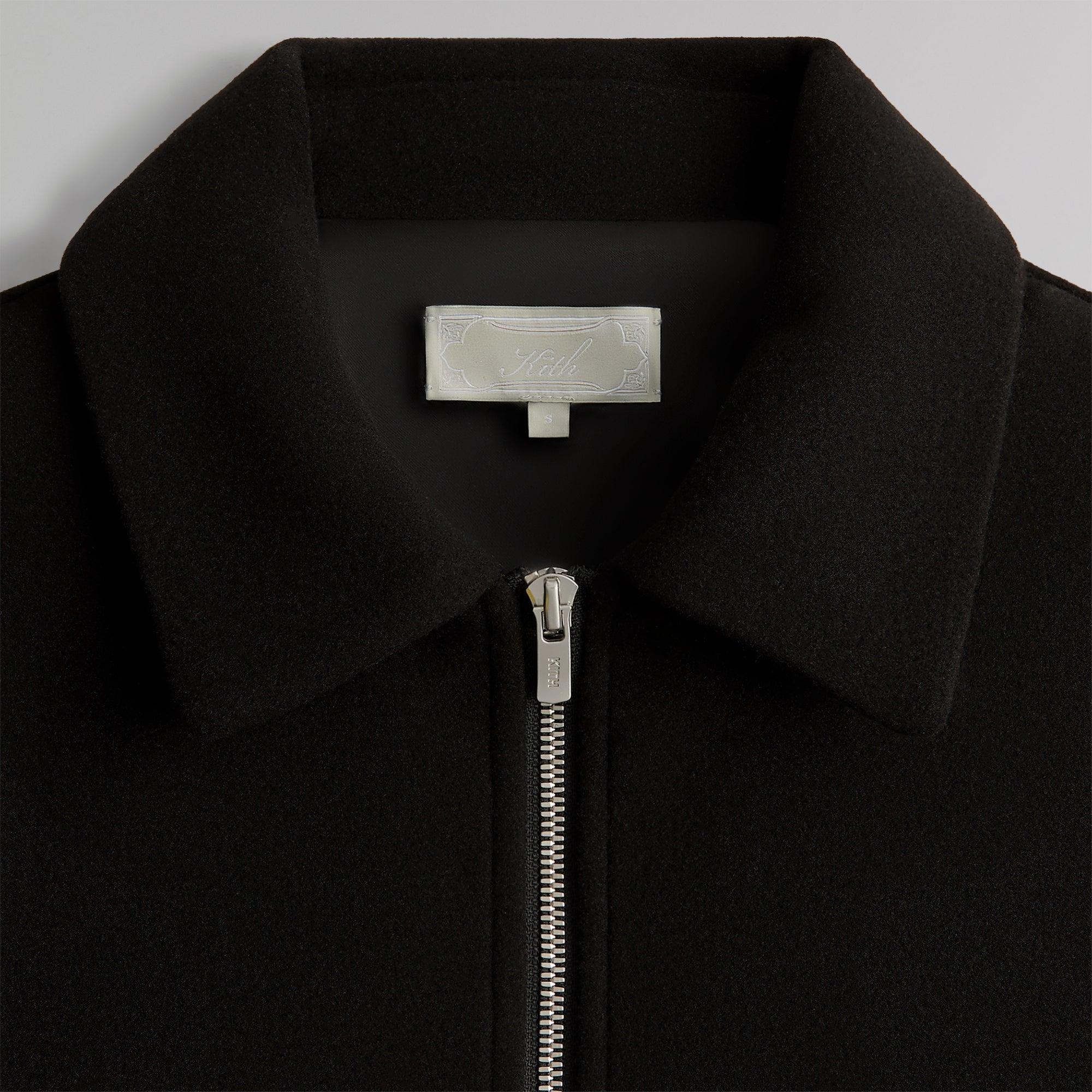 {product_title} - {shop_name}