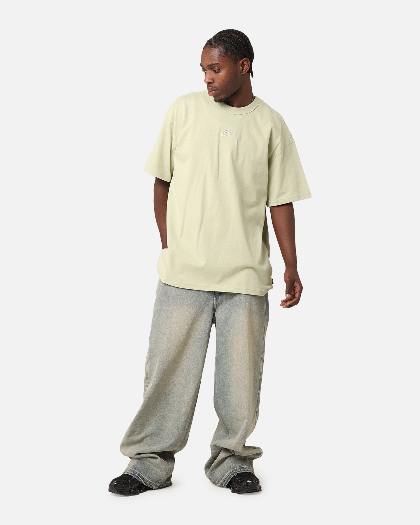 Nike Sportswear Premium Essentials Sustainable T-Shirt Olive Aura/Jade、mySite、zt4zffjzw