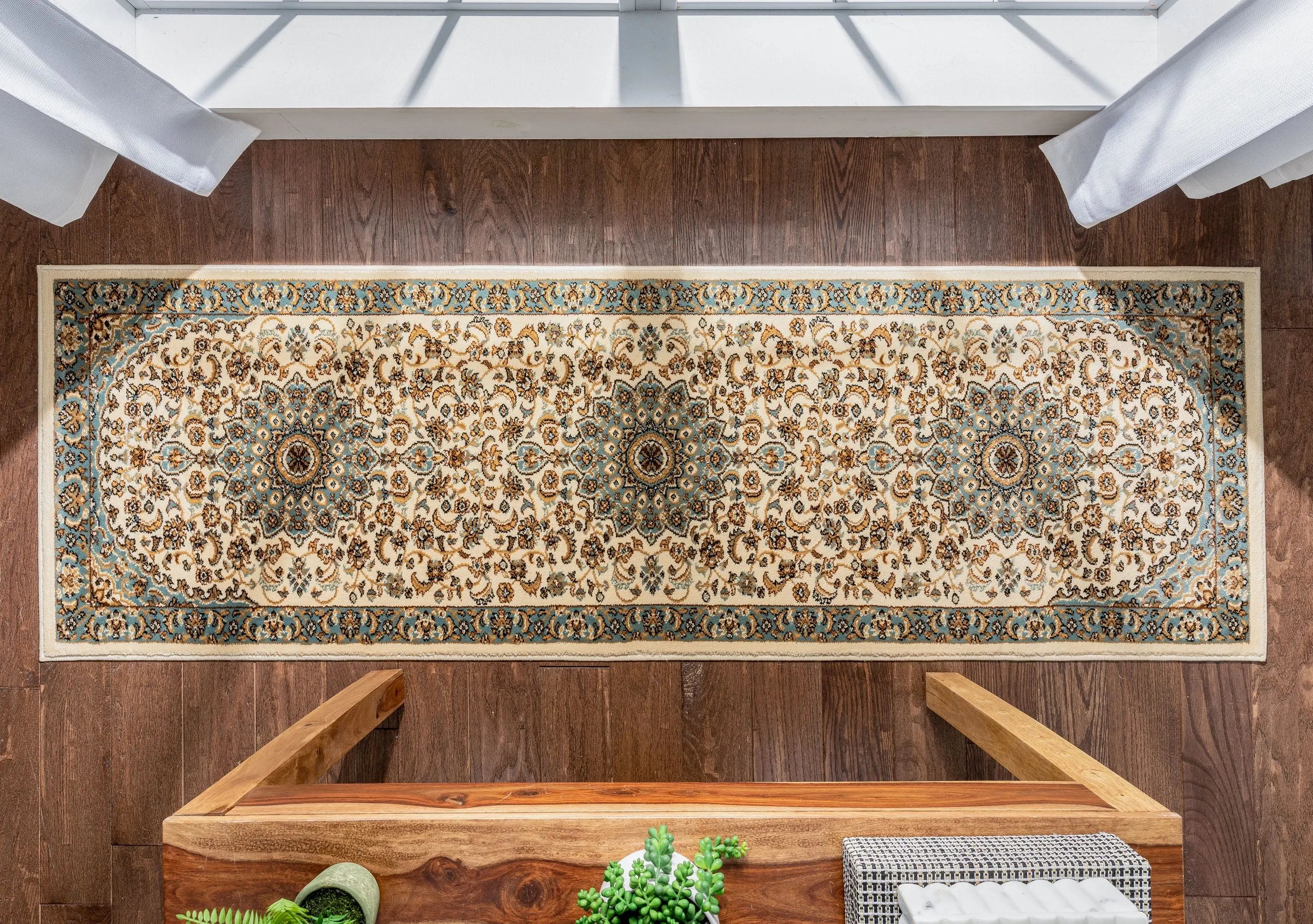 Aviva Ivory Traditional Rug、mySite、gigharbornorthrealestate