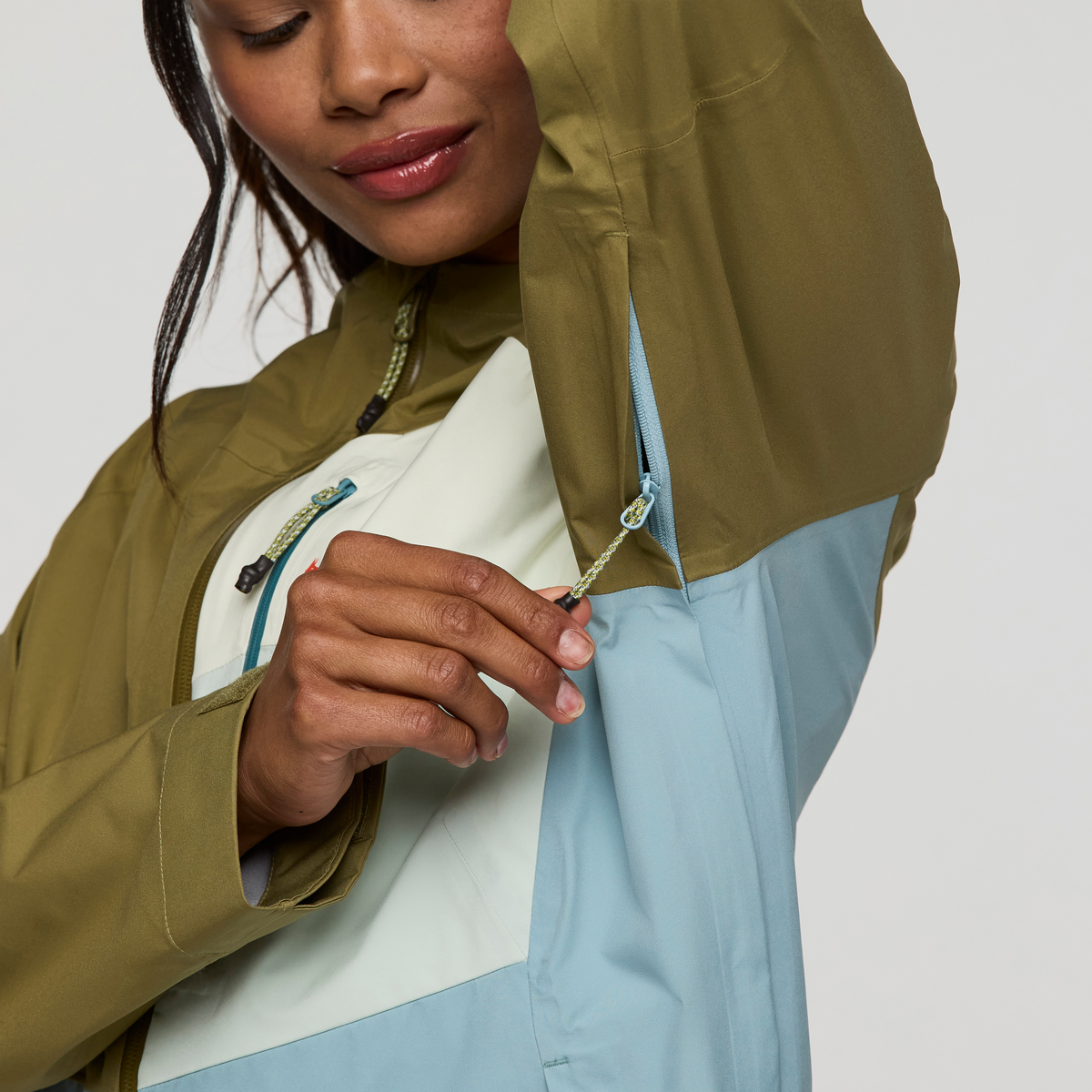 Impermeo 3L Hooded Shell Jacket - Women's、mySite、shImpermeo 3L Hooded Shell Jacket - Women's、mySite、glenpowelloop_name