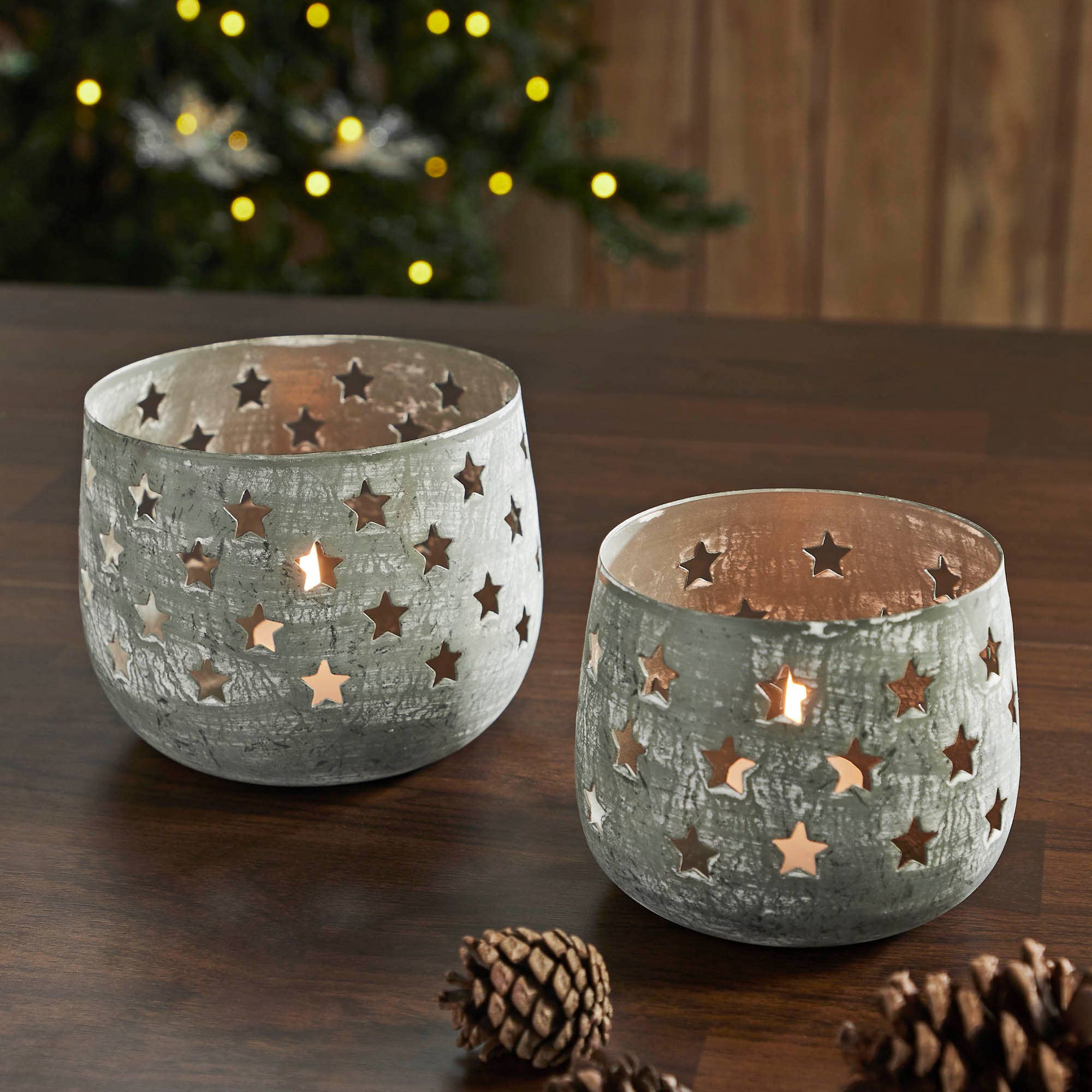 VHC Brands - Starbright Distressed Gray Metal Candle Holder Set of 2 - 3.54/4.13 inch、mySite、g9winljtr