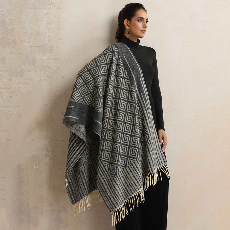 Woolen Printed Stole | Geometric Design | Black、mySite、camillekostekn