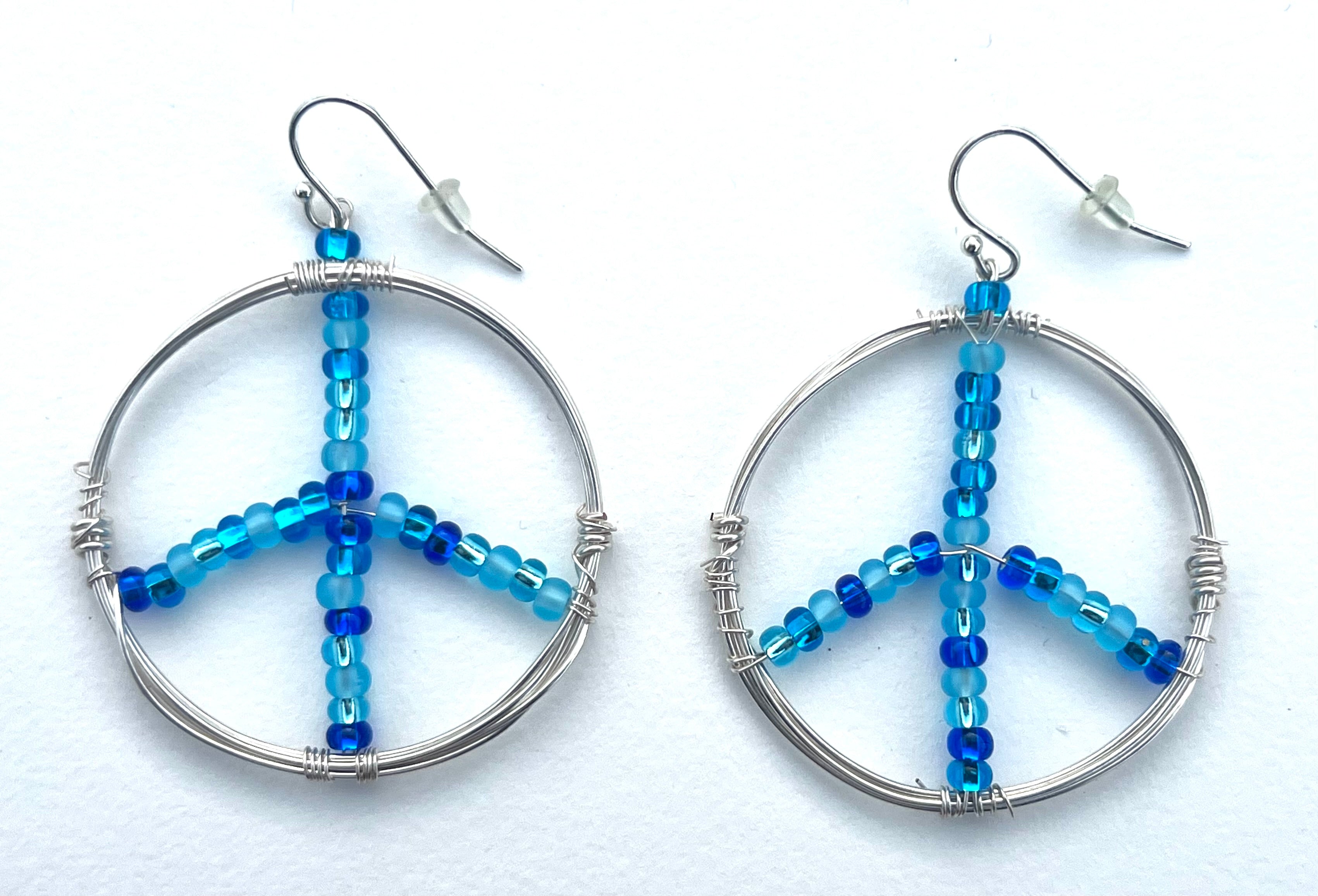 Wire-Wrapped Silver Peace Earrings with Blue Round Beads、mySite、topwebapps
