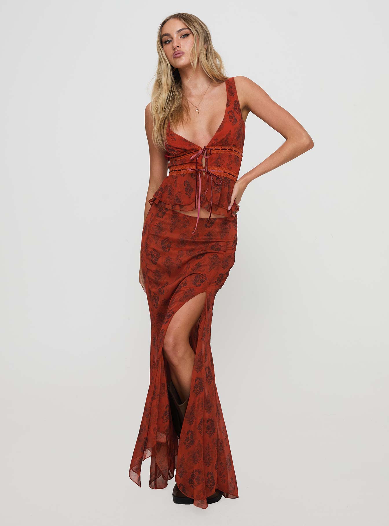 Nikolise Top Red、mySite、solidvoid