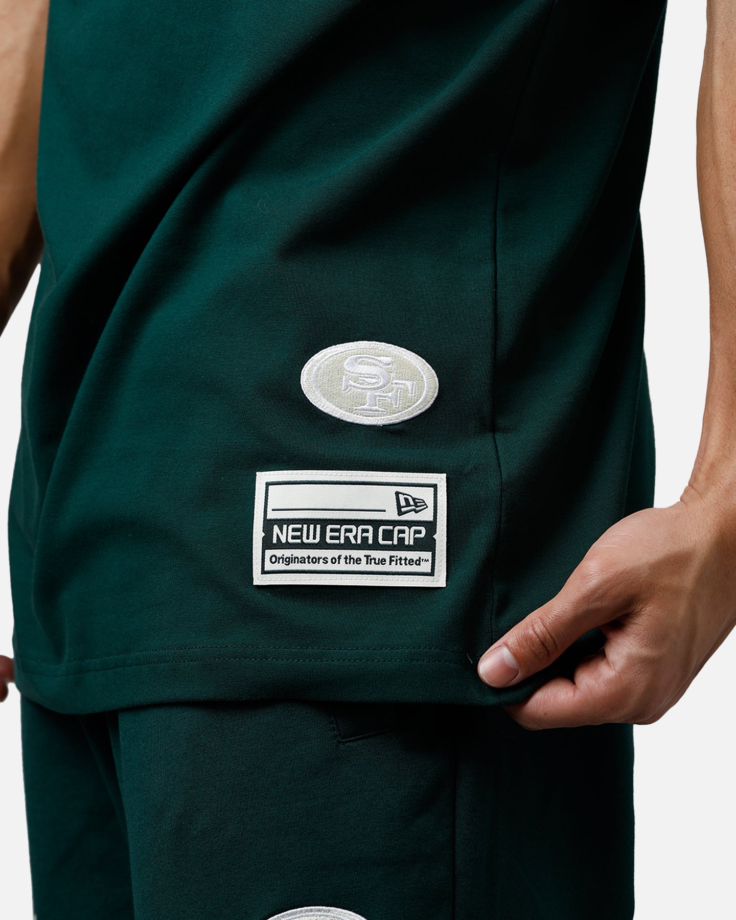 {product_title} - {shop_name}