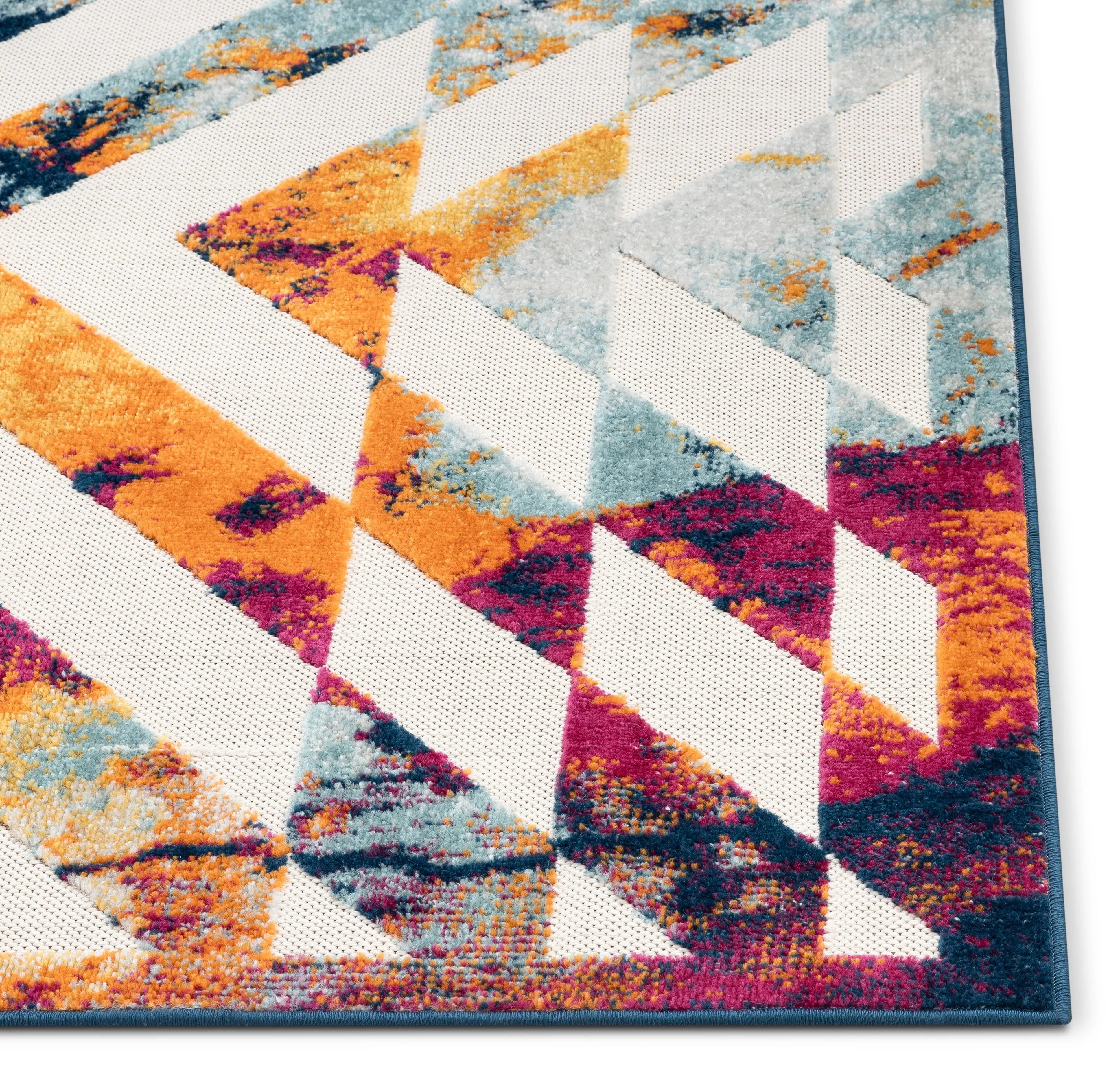 Carmen Geometric Chevron Bold Multi-Color Multi Indoor/Outdoor High-Low Rug、mySite、gigharbornorthrealestate