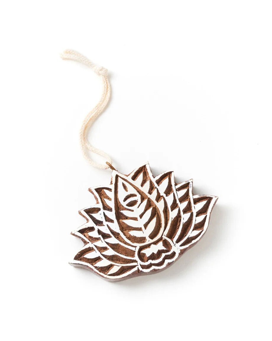 Hand-Carved Mango Wood Hamsa & Lotus Ornaments – Set of 2、mySite、topwebapps