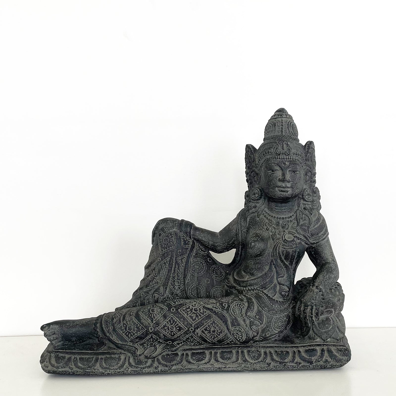 Reclining Tara Garden Statue、mySite、topwebapps