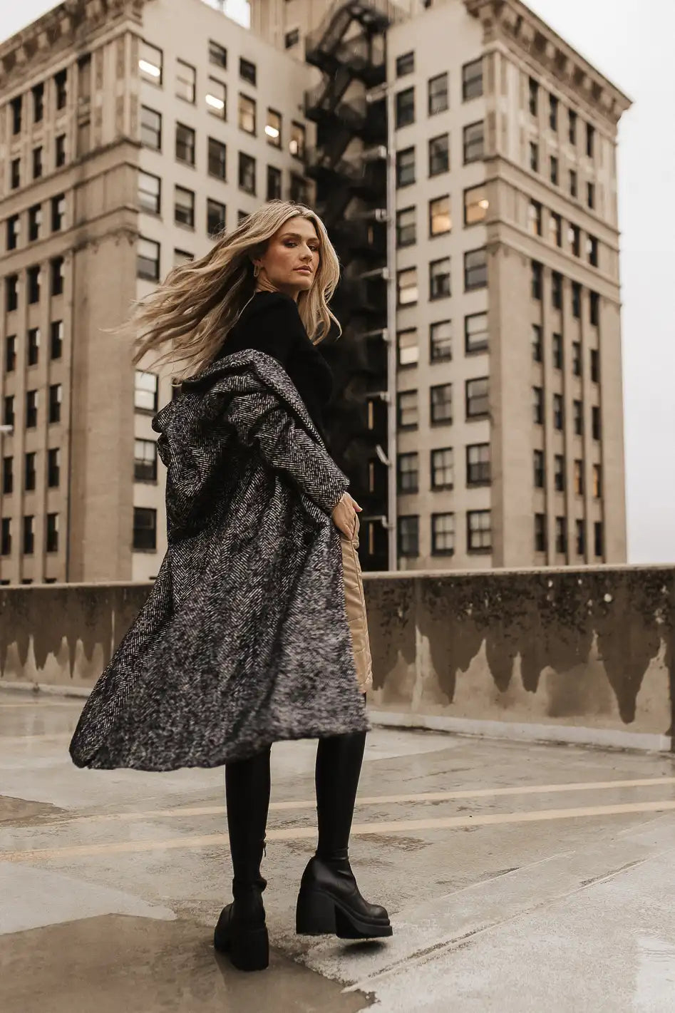 {product_title} - {shop_name}