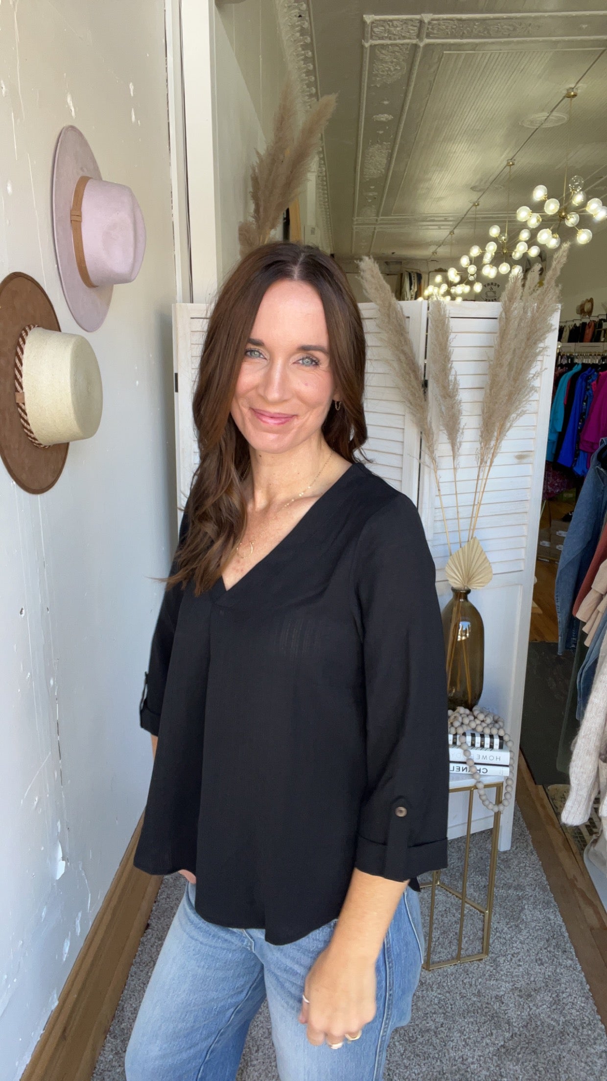 Lisa's Black V Neck Top、mySite、garagedoors4me