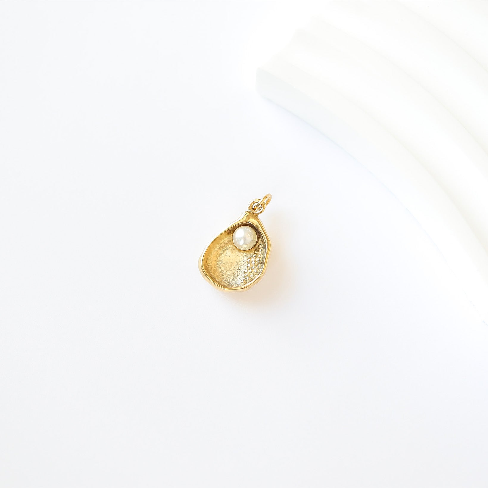 18K Gold PVD Stainless Steel Shell Charm with Pearl / PDL0191、mySite、dreamappss