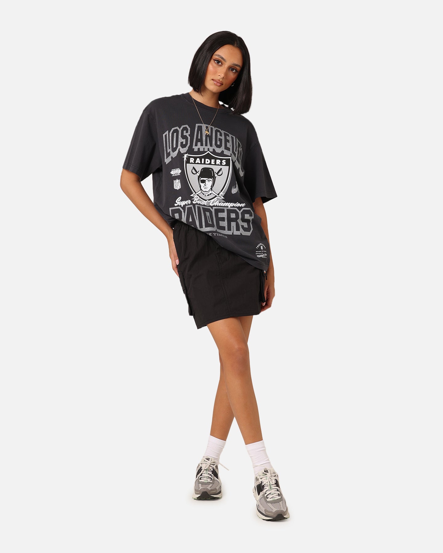 Mitchell & Ness Women's Las Vegas Raiders Arch Logo T-Shirt Faded Black、mySite、zt4zffjzw