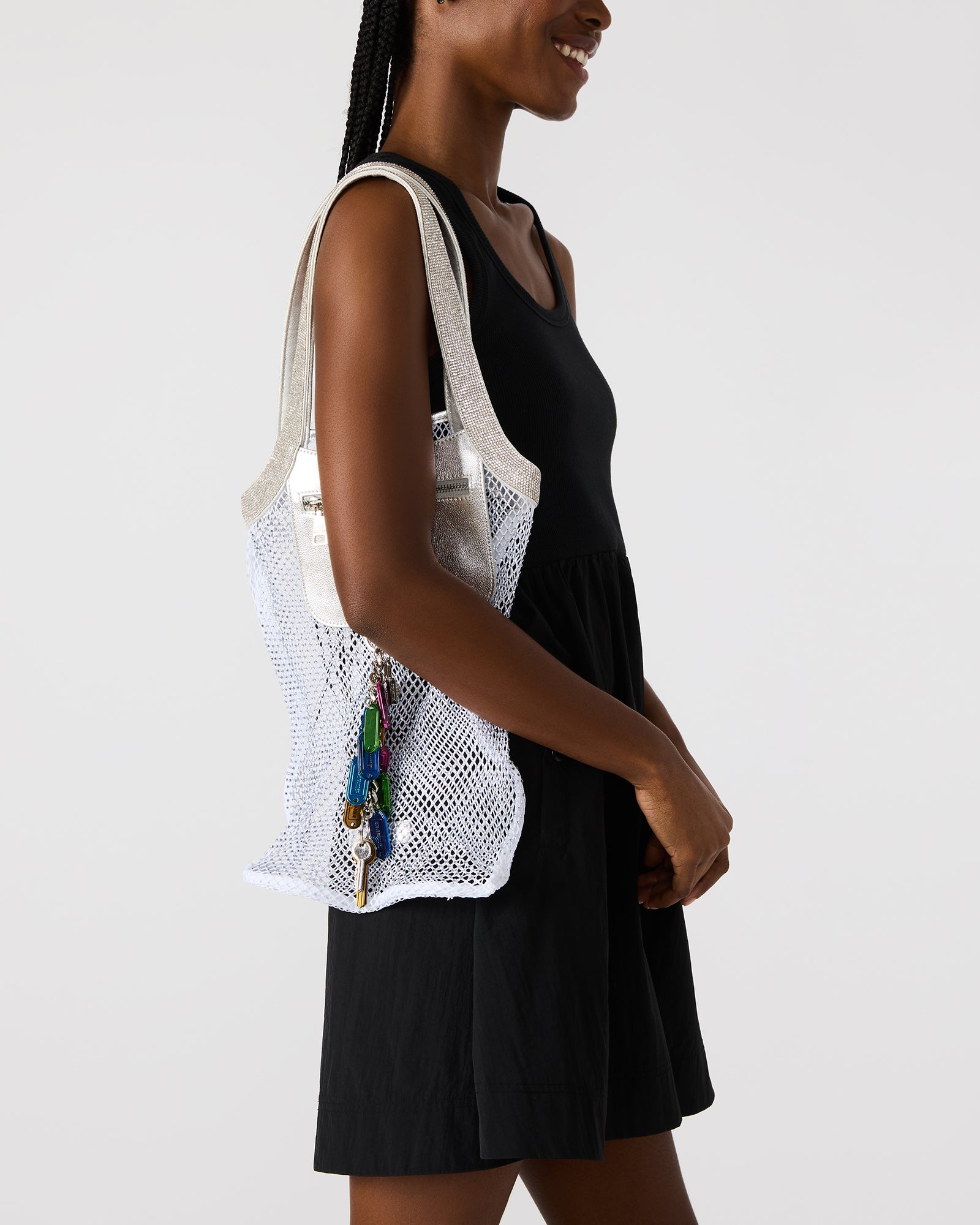 MAKIA BAG WHITE、mySite、gtrtttuynbv